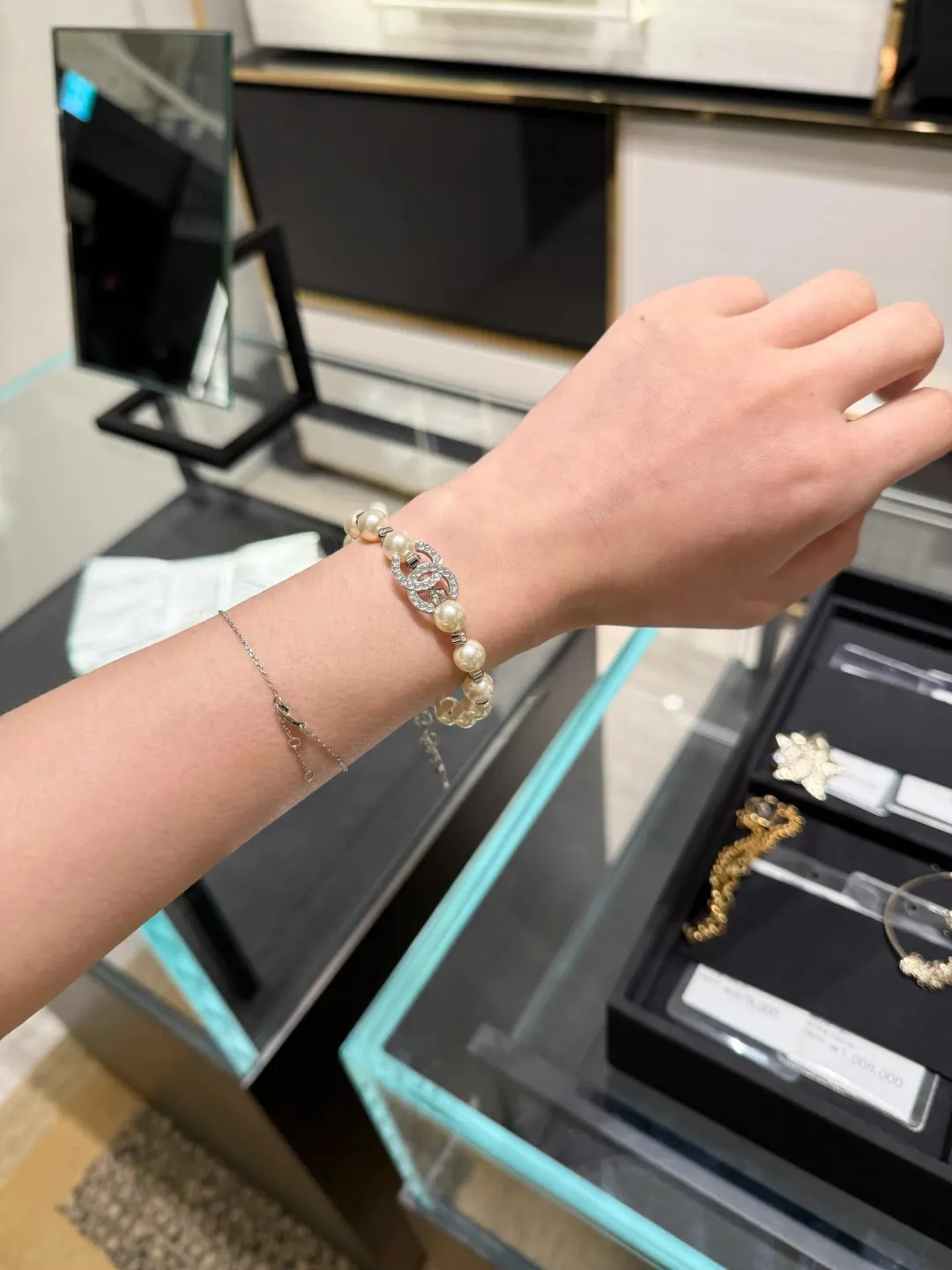 Double C Crystal and Pearl Bracelet D15517087 — view 8