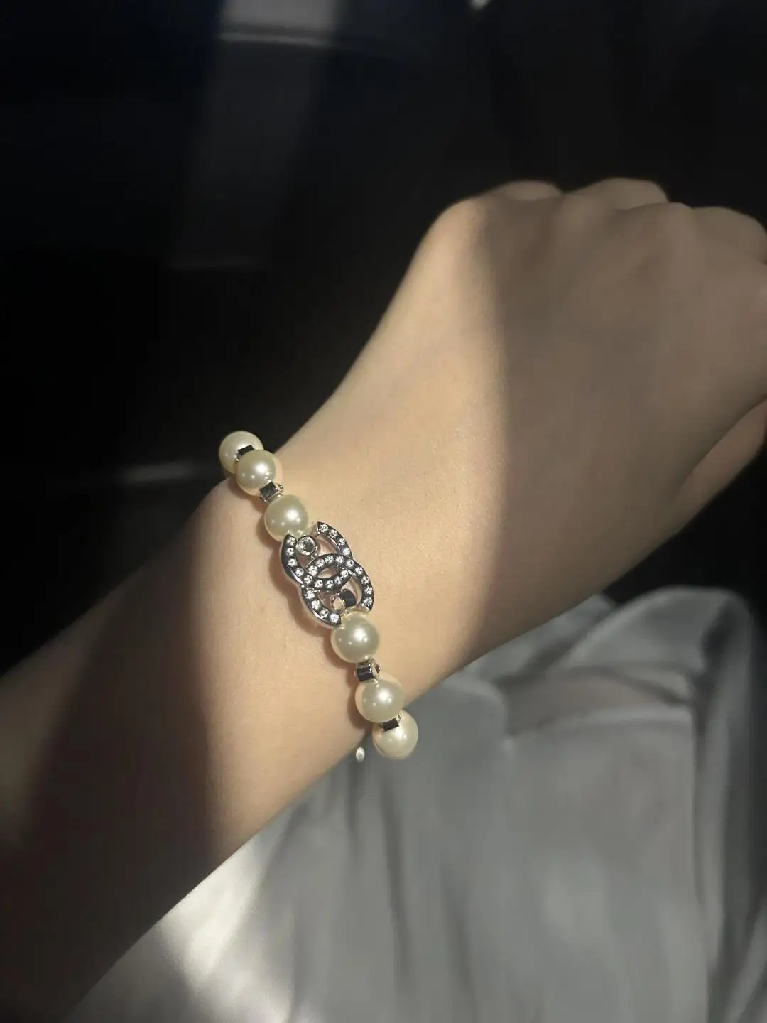Double C Crystal and Pearl Bracelet D15517087 — view 9