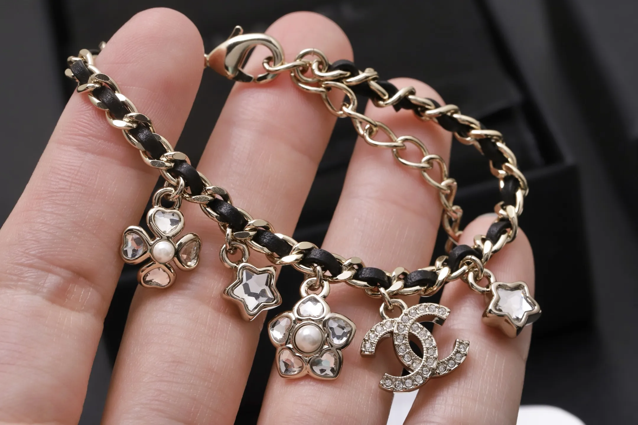 Multi-Charm Interwoven Leather Chain Bracelet D16017338 — view 4