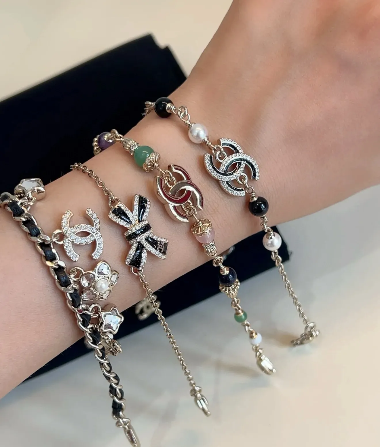 Multi-Charm Interwoven Leather Chain Bracelet D16017338 — view 8
