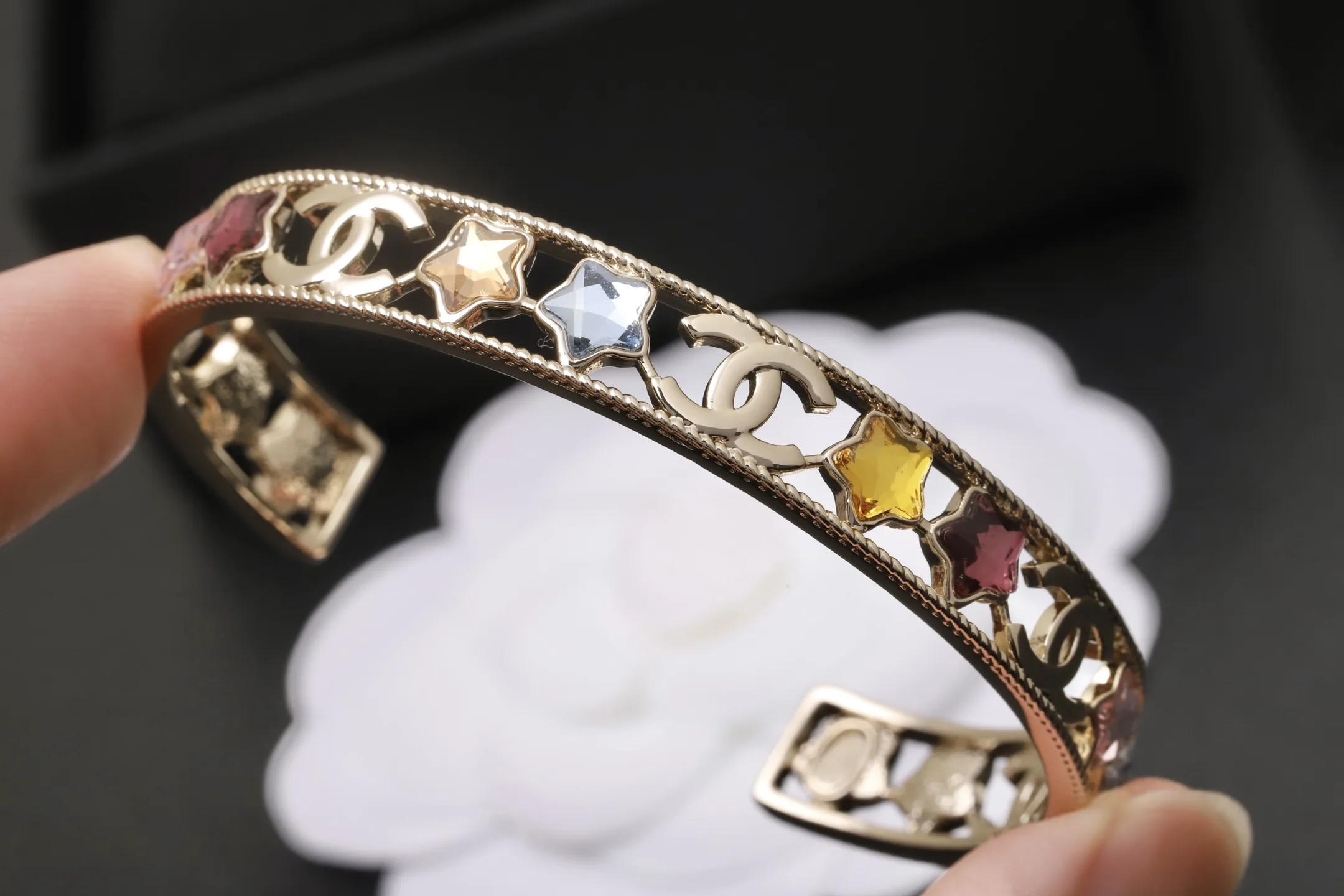 Star Crystal Open Cuff Bangle D16517486 — view 5