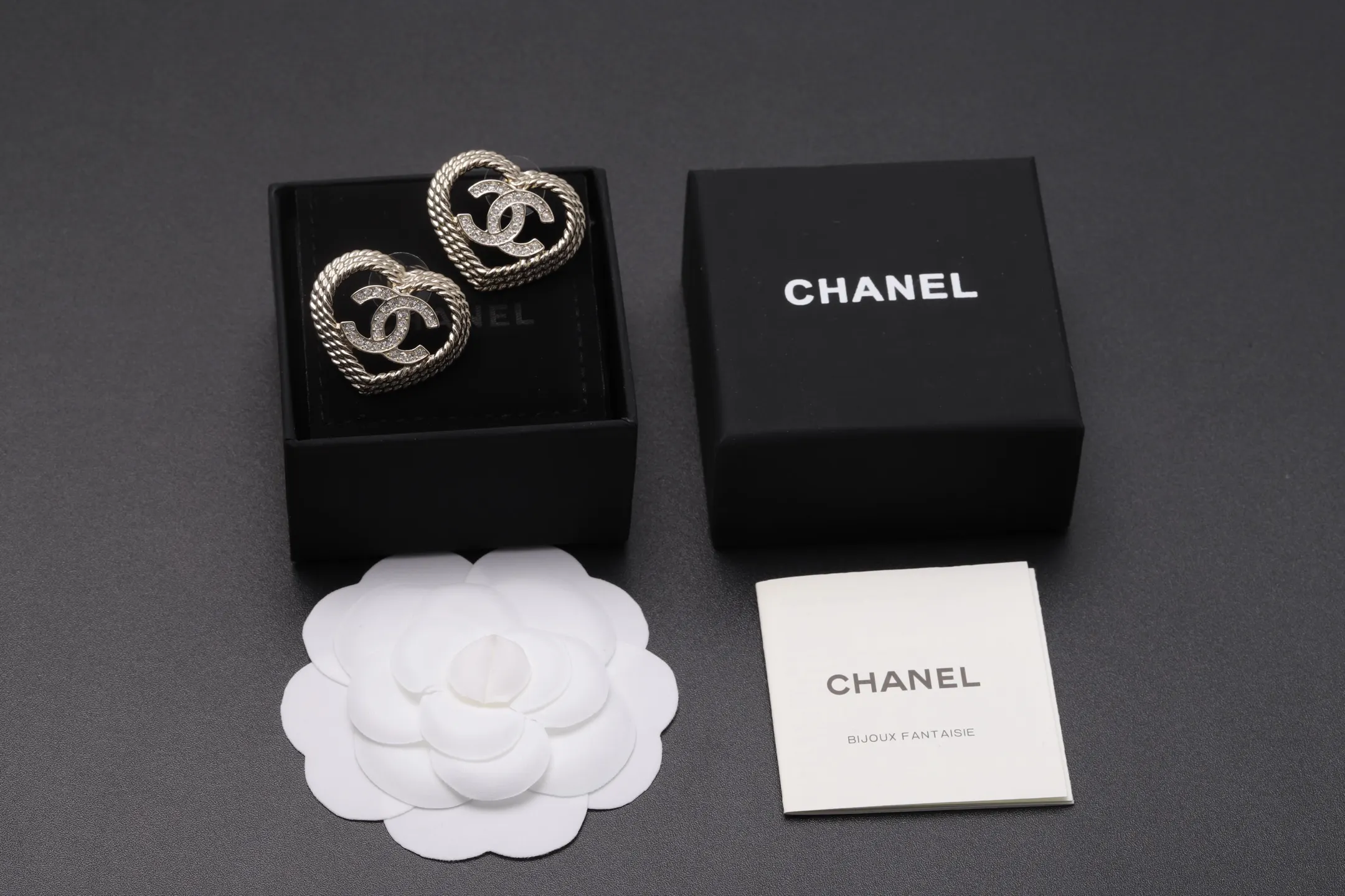 Crystal-Embellished Heart CC Stud Earrings D14017034 — view 2