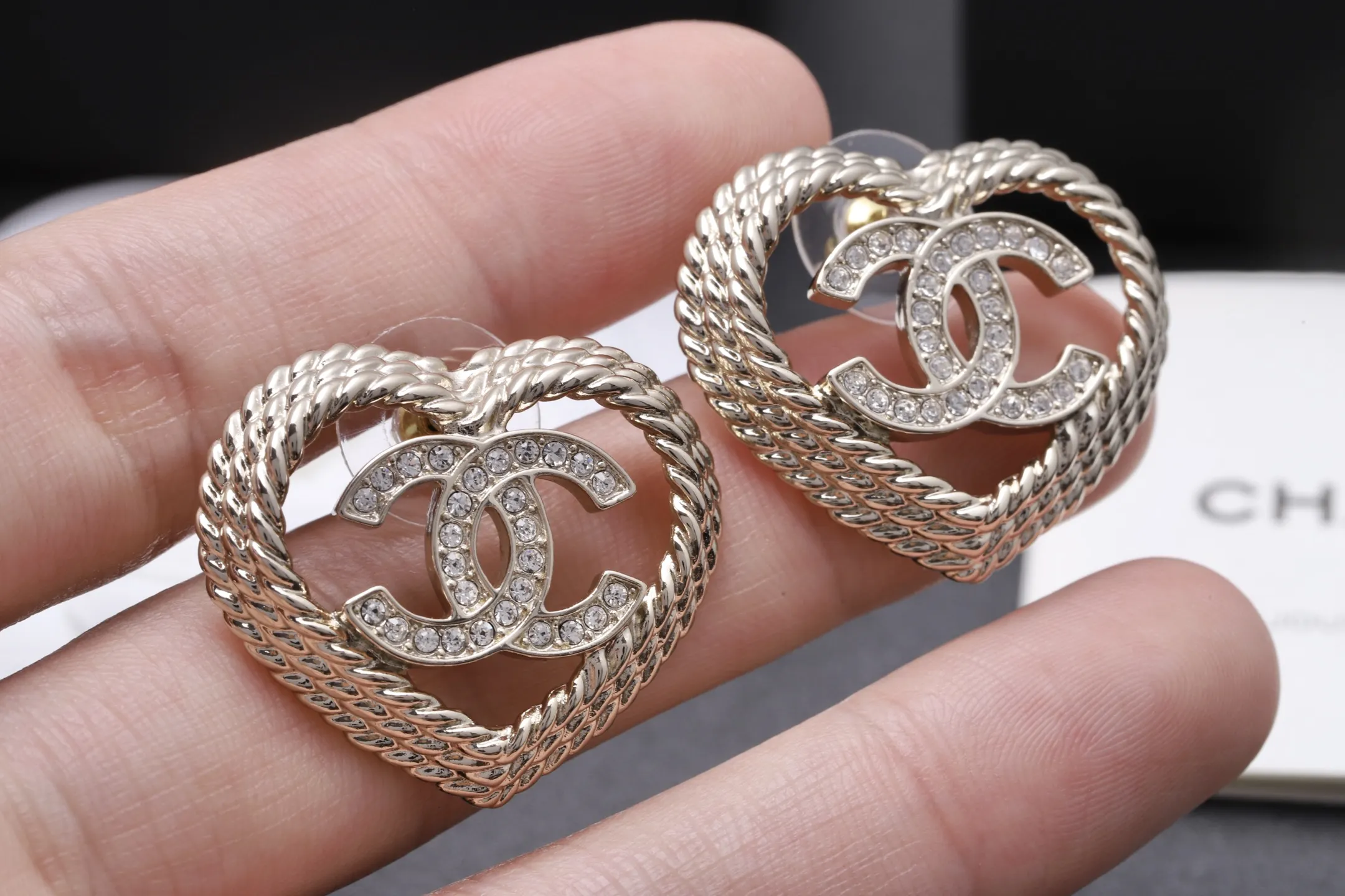 Crystal-Embellished Heart CC Stud Earrings D14017034 — view 5
