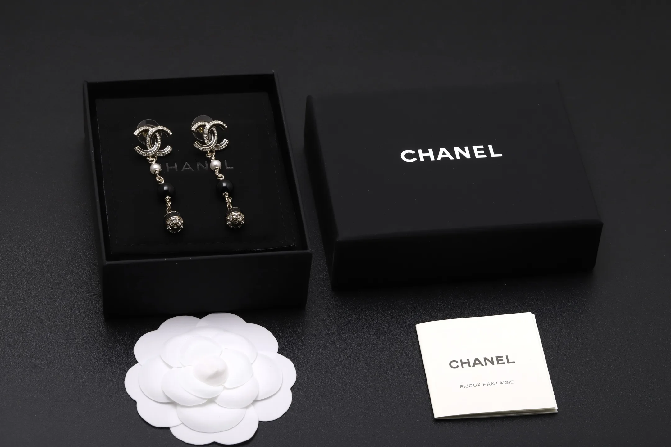 CC Logo Enamel and Resin Drop Earrings D16517330 — view 2