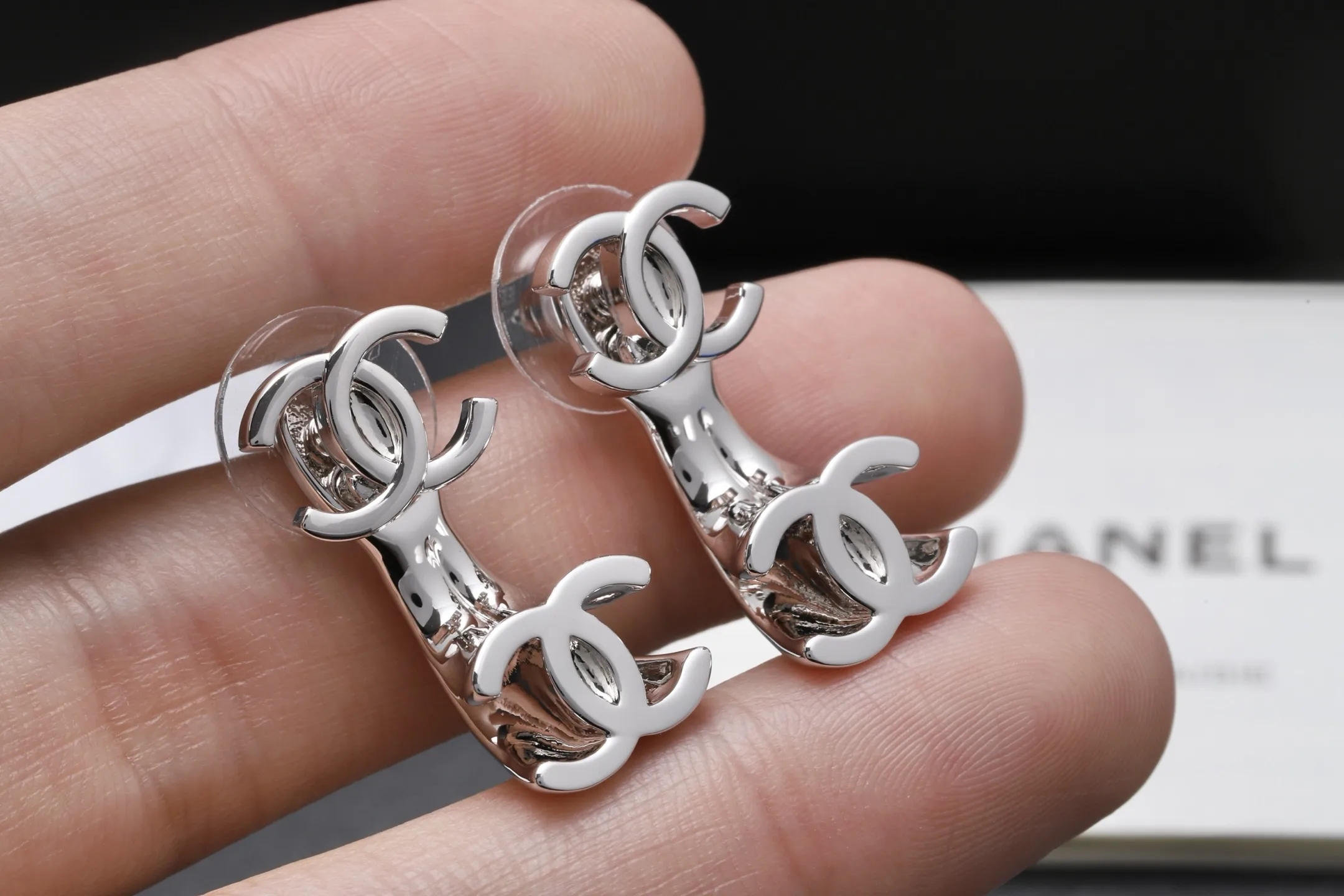 Double CC Logo Drop Stud Earrings D13516976 — view 4