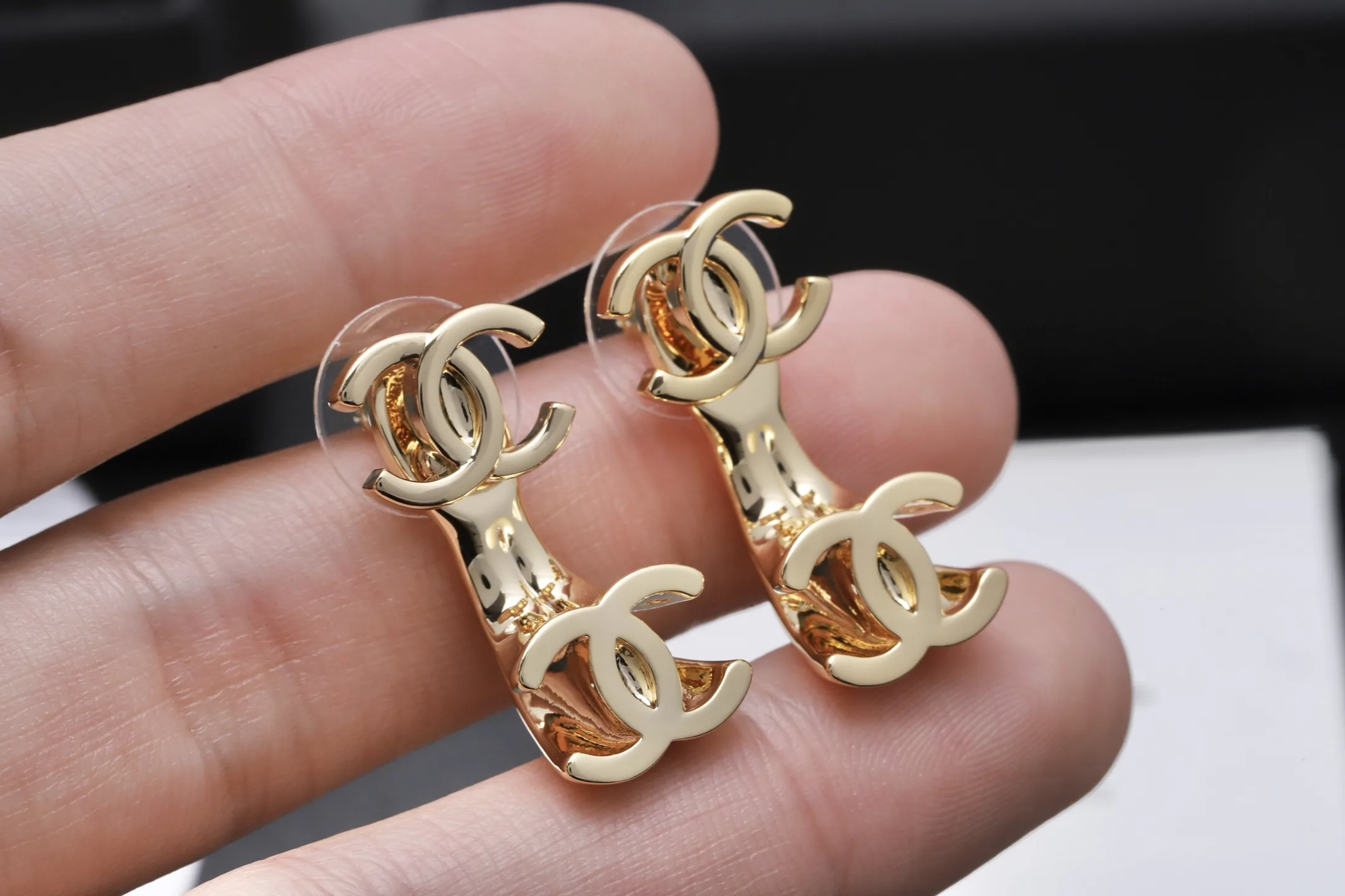 Double CC Logo Drop Stud Earrings D13516976 — view 5