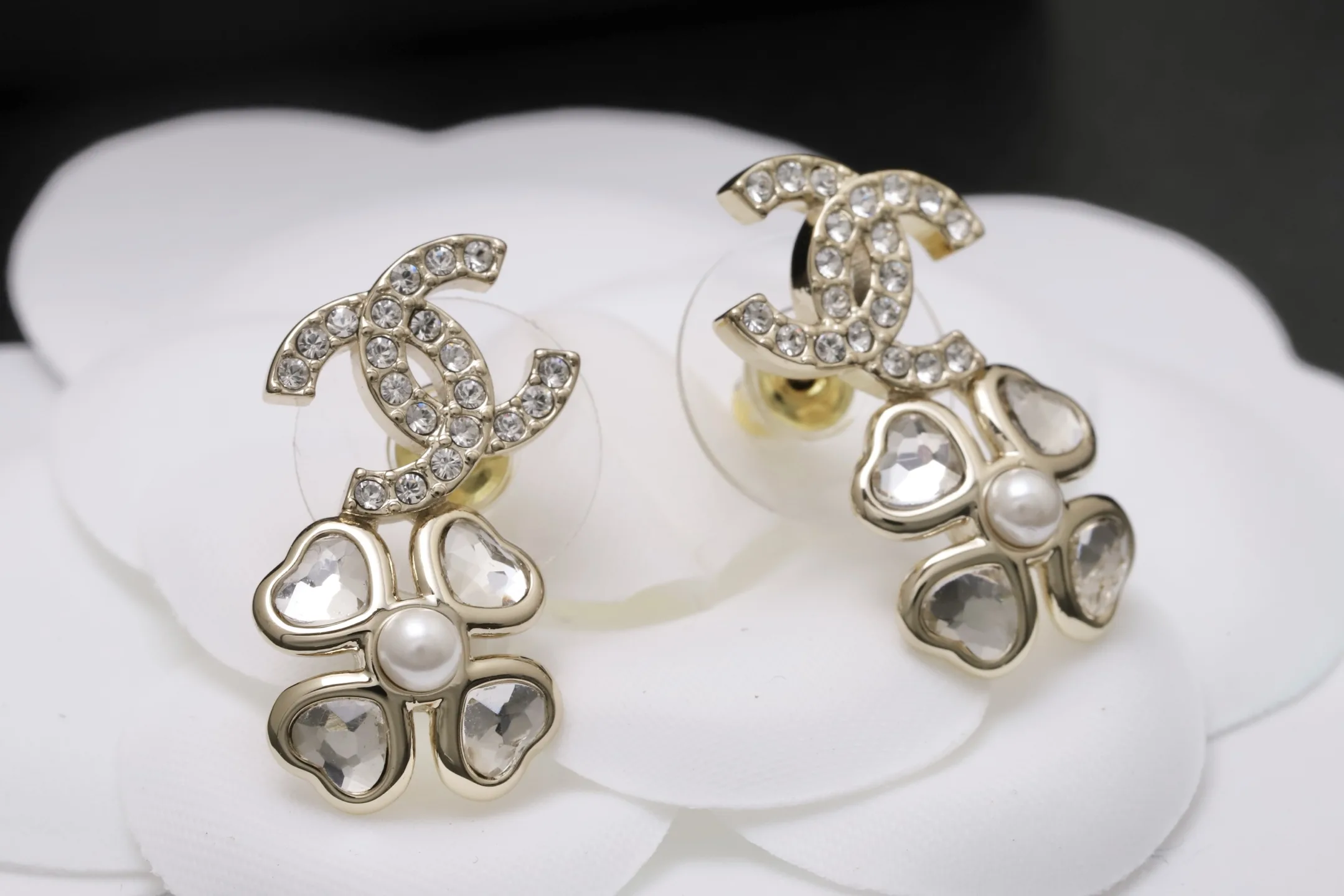 Crystal Heart Double C Stud Earrings D14017337 — view 3