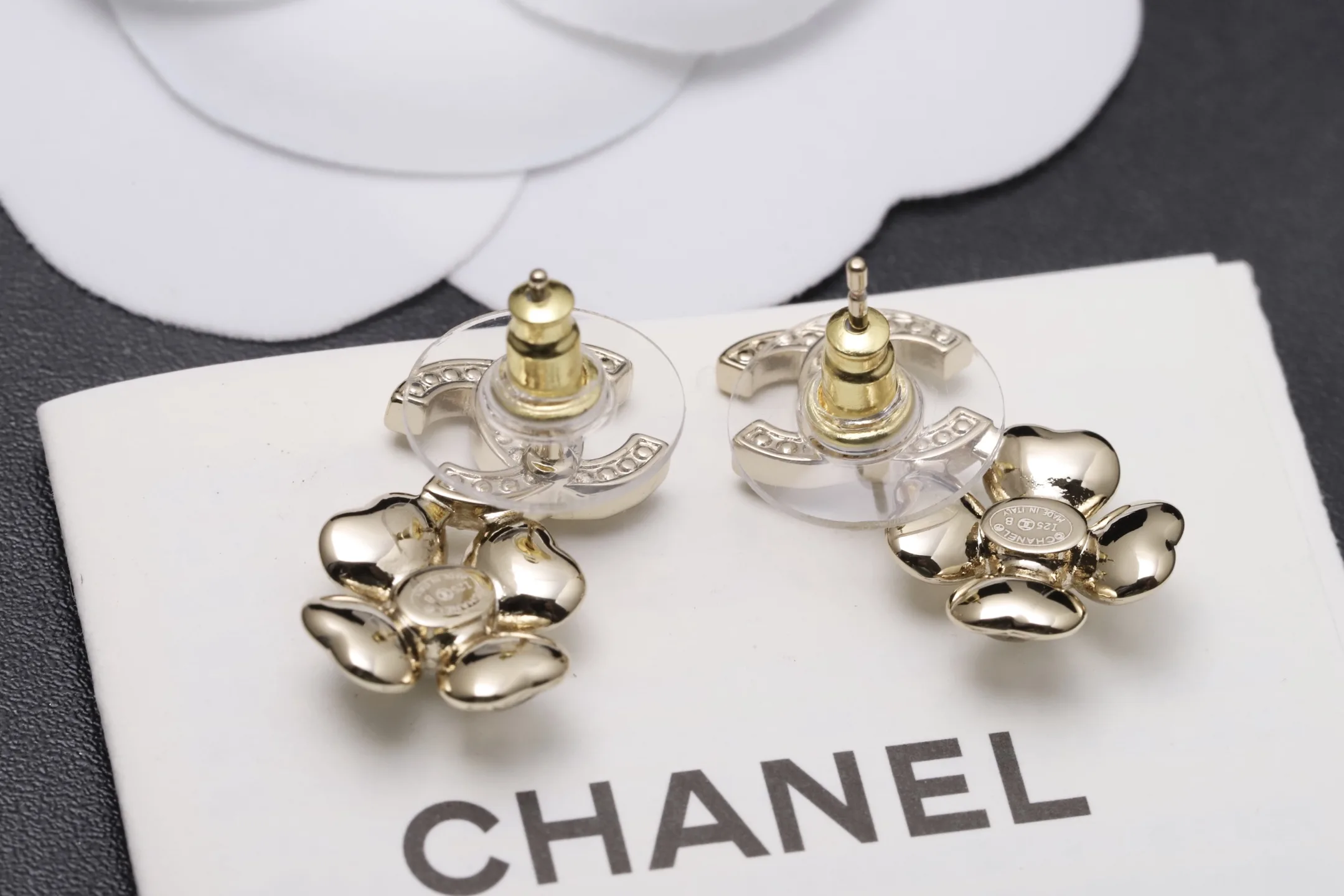 Crystal Heart Double C Stud Earrings D14017337 — view 6