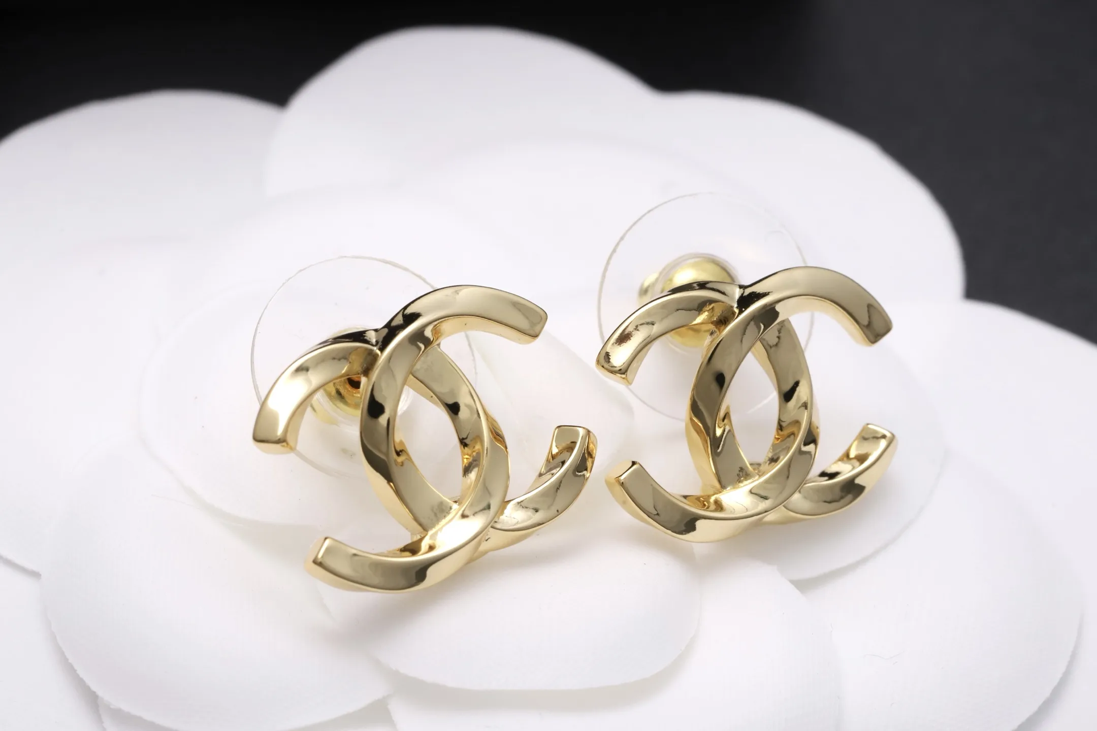 Twisted CC Logo Stud Earrings D13517274 — view 4