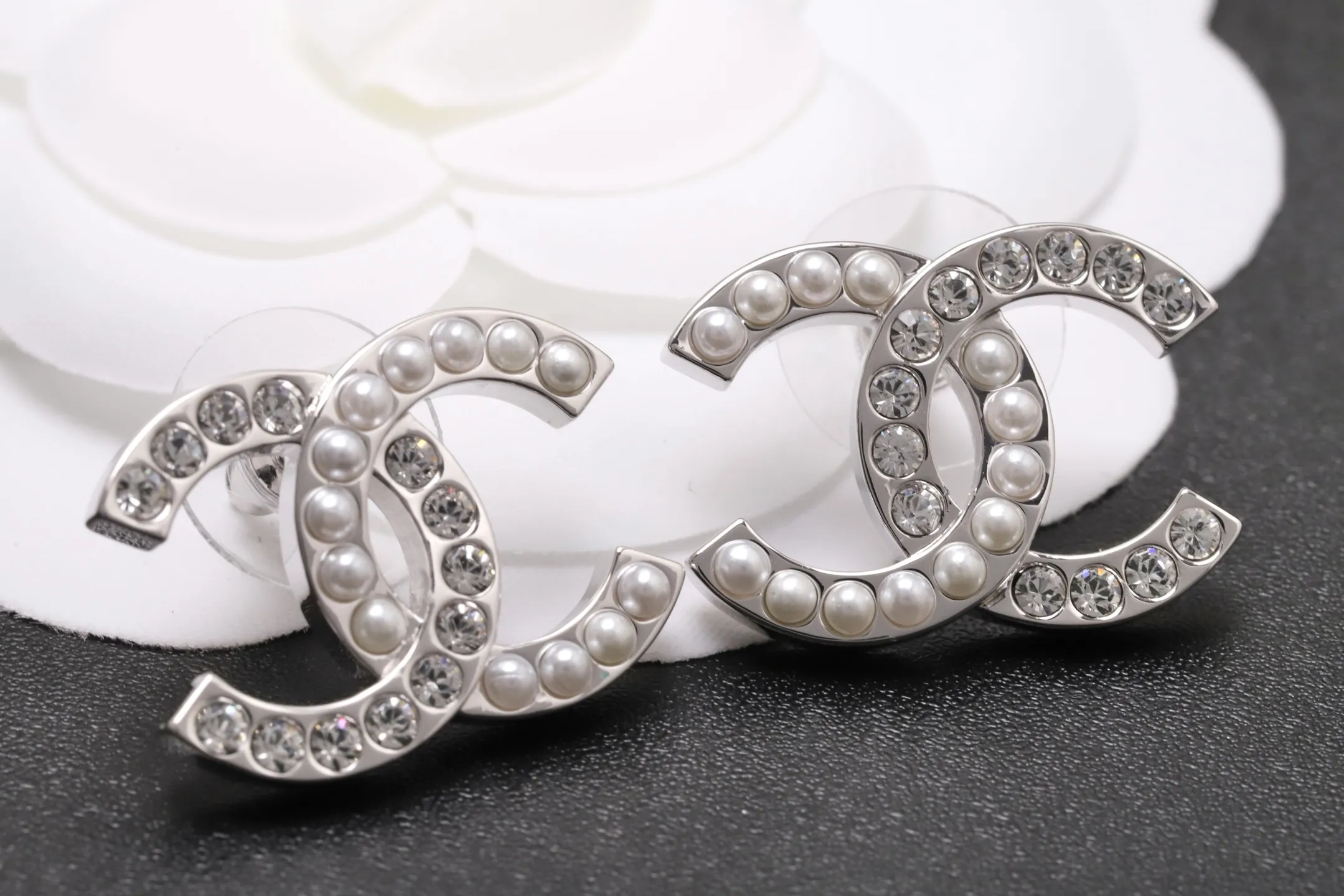 Double C Crystal and Faux Pearl Stud Earrings D14017345 — view 5