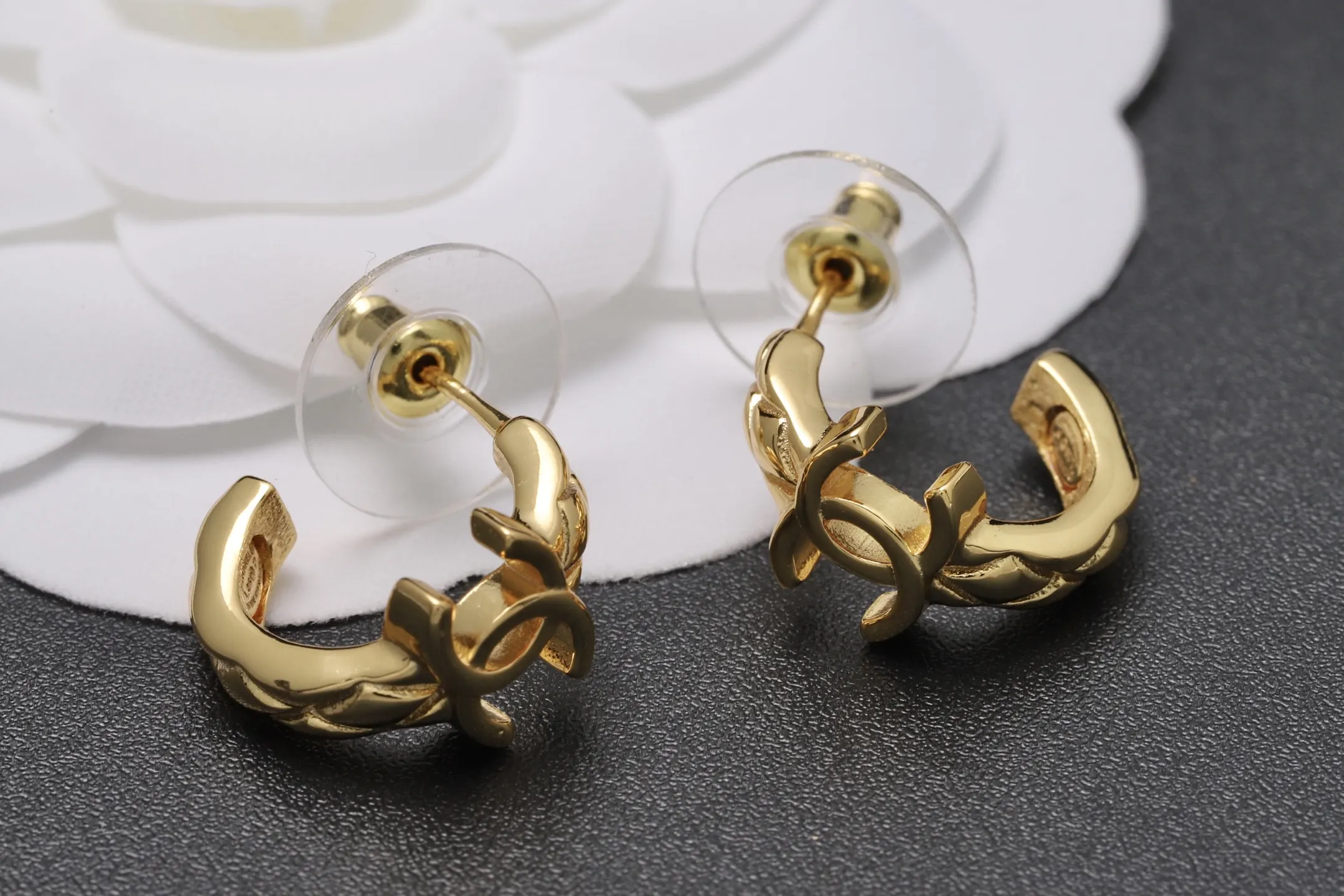 Quilted CC Logo Half-Hoop Earrings D13517096 — view 3