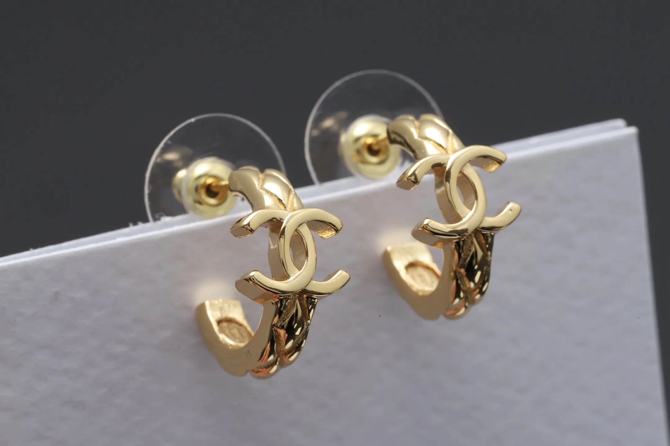 Quilted CC Logo Half-Hoop Earrings D13517096 — view 4