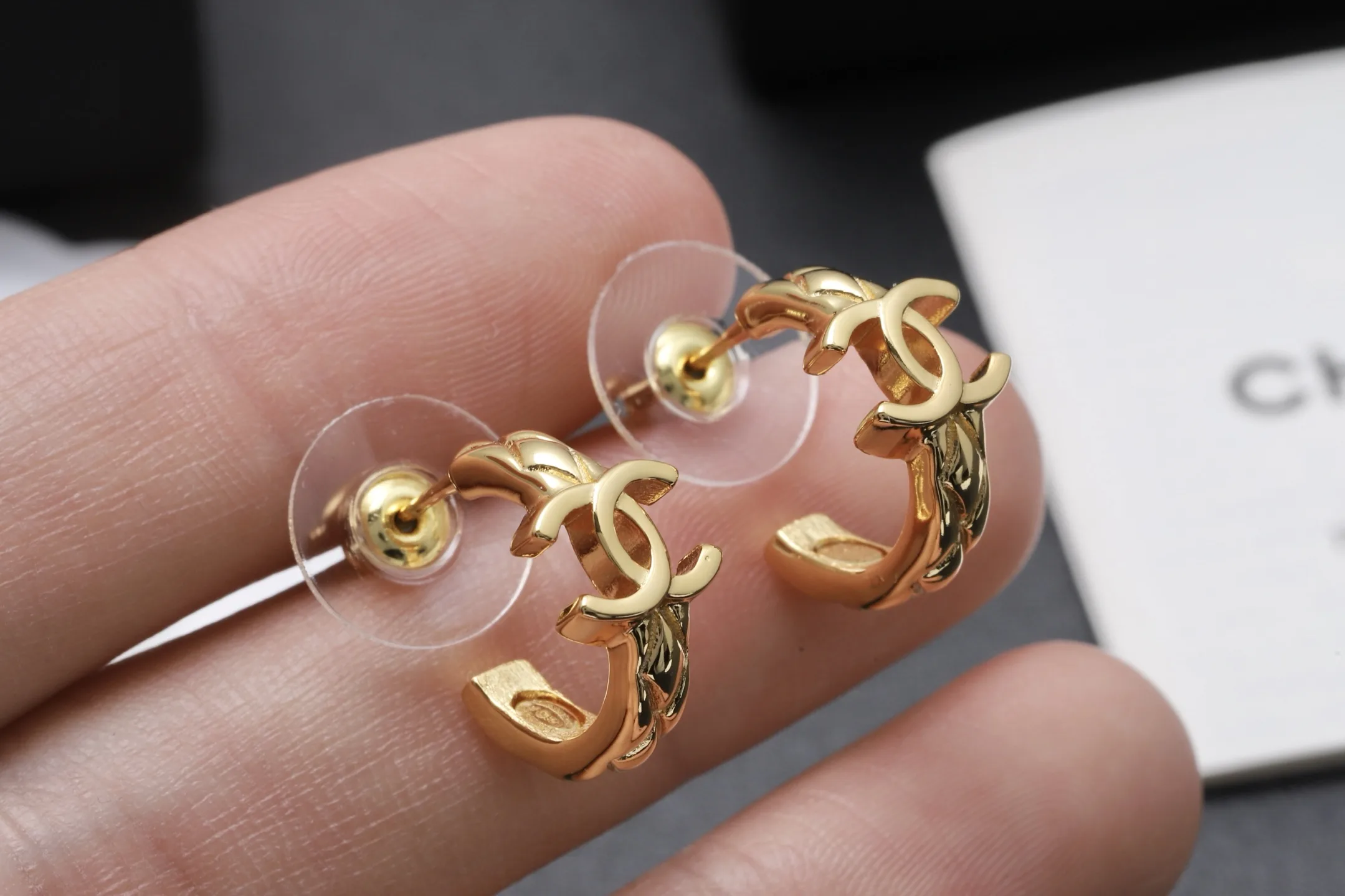 Quilted CC Logo Half-Hoop Earrings D13517096 — view 6