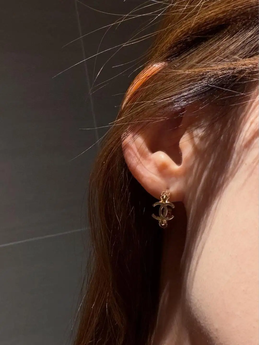 Quilted CC Logo Half-Hoop Earrings D13517096 — view 8