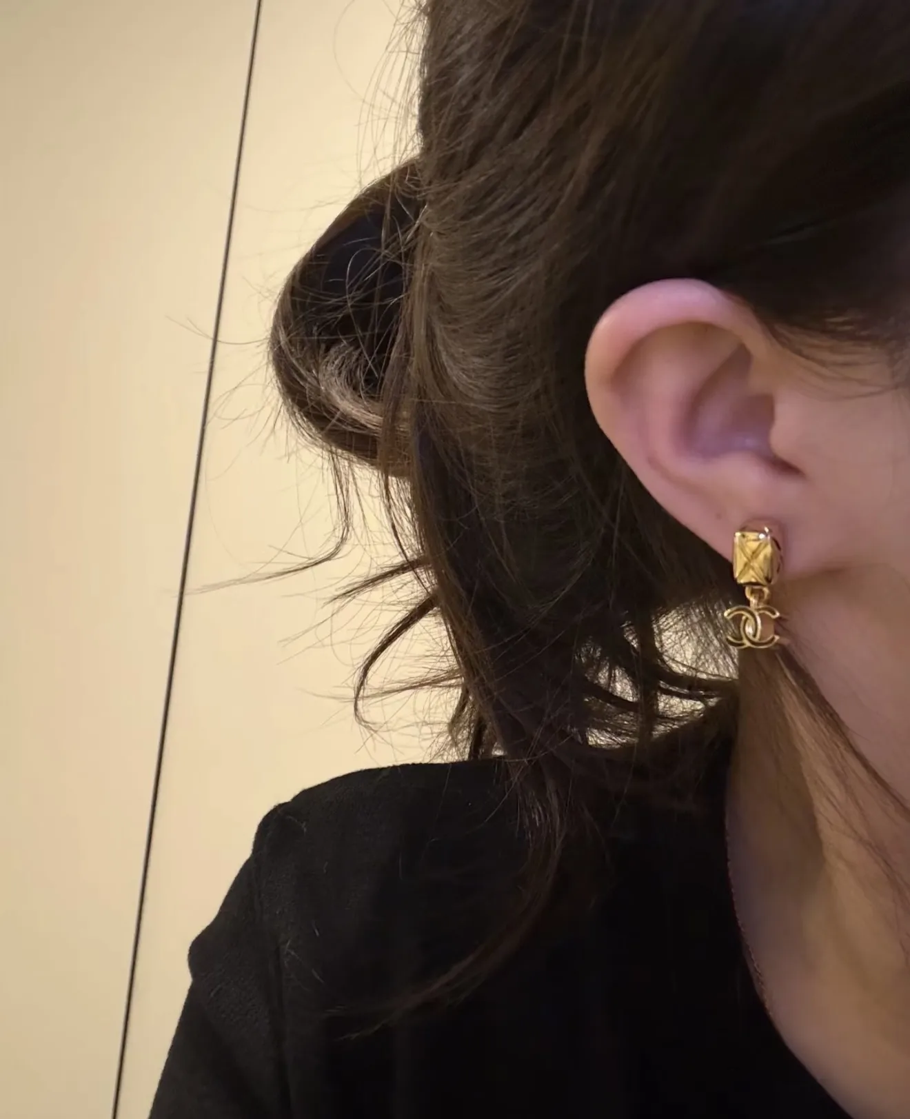Quilted CC Drop Stud Earrings D14017024 — view 9