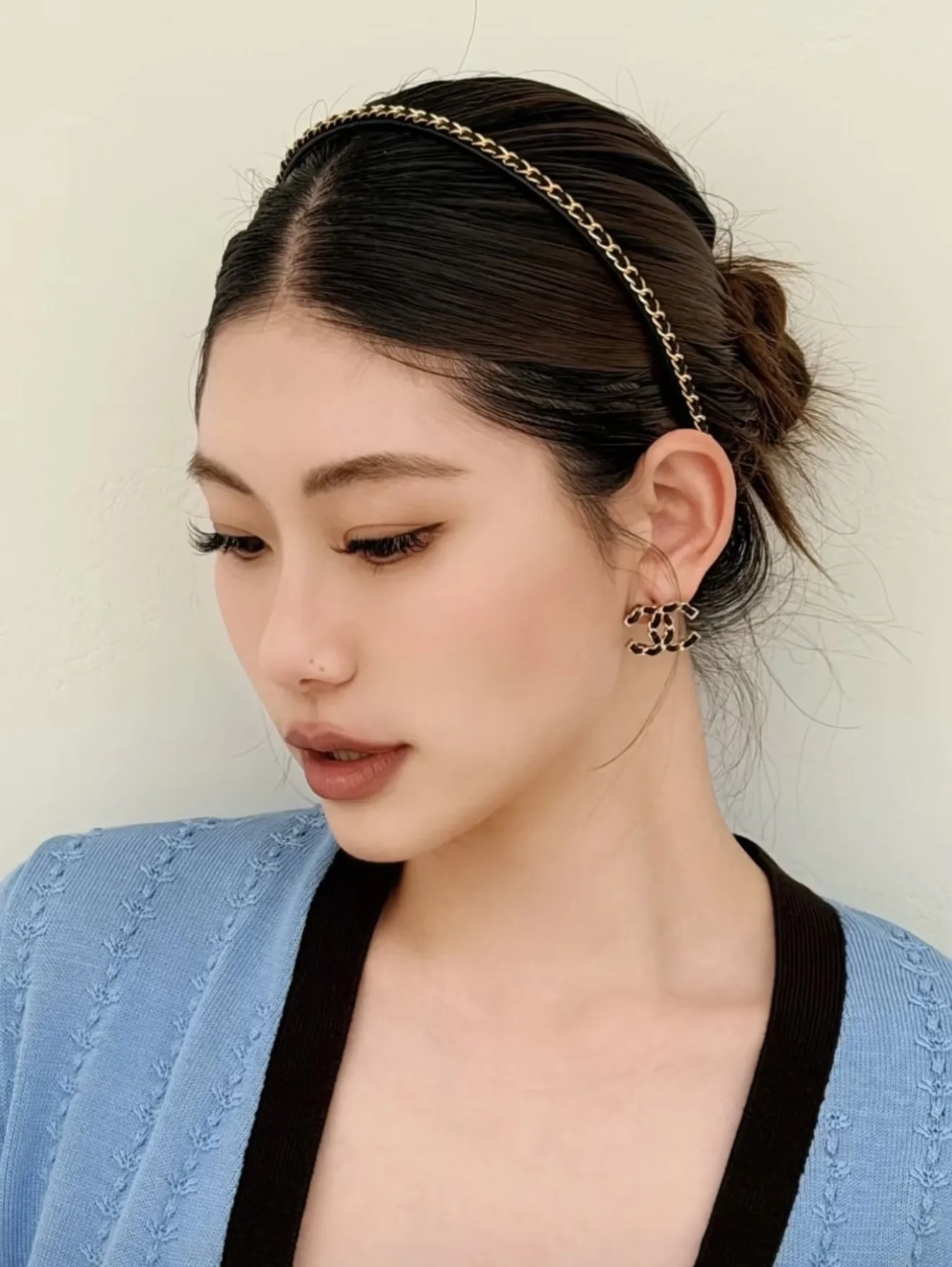 Interlocking CC Leather-Chain Stud Earrings D13517060 — view 8