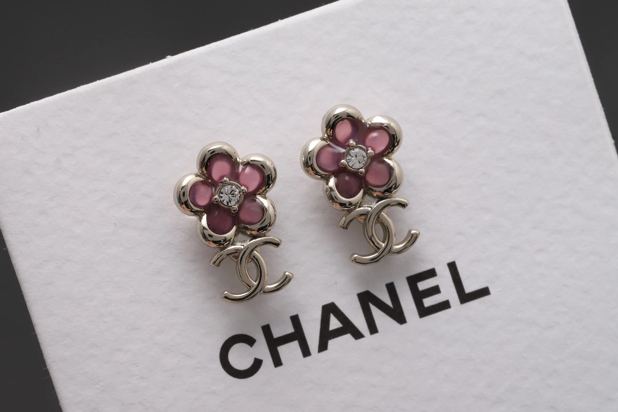 Flower CC Logo Stud Earrings D14017092 — view 4