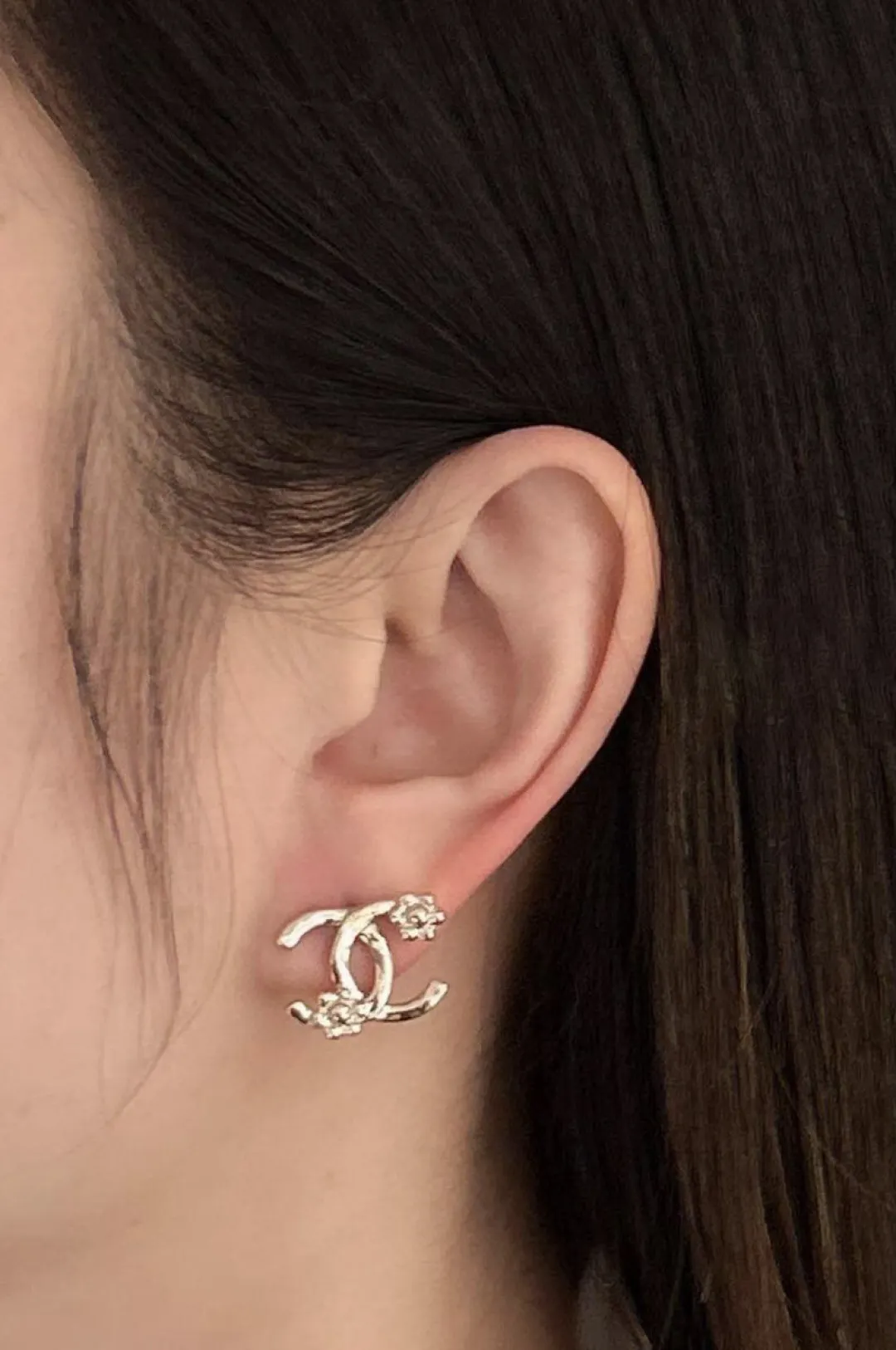 Camellia Interlocking CC Stud Earrings D13017094 — view 9