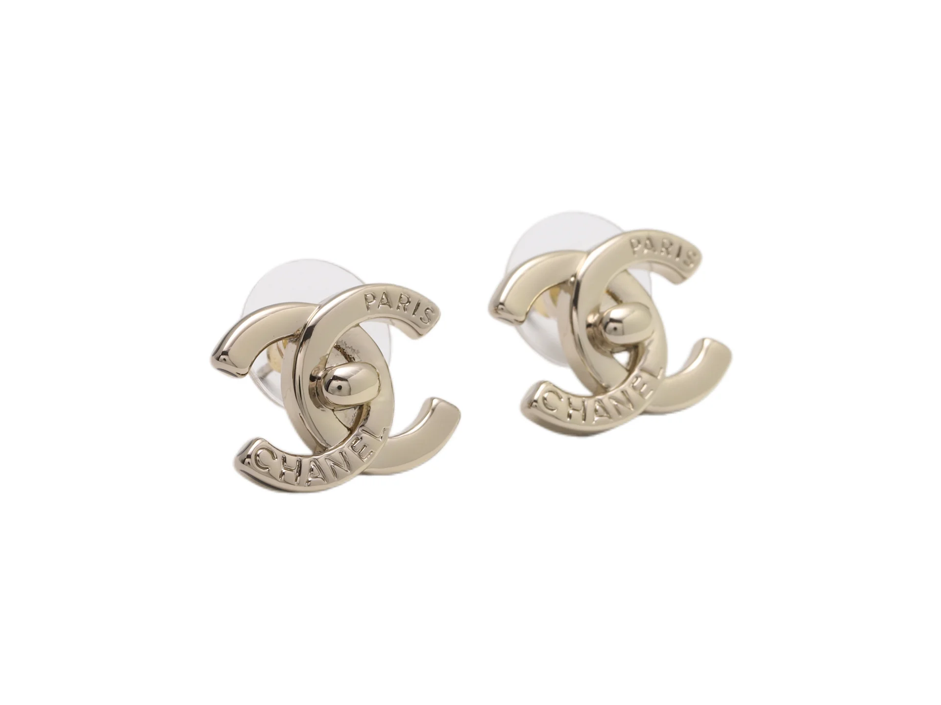 Double C Logo Stud Earrings D13017086