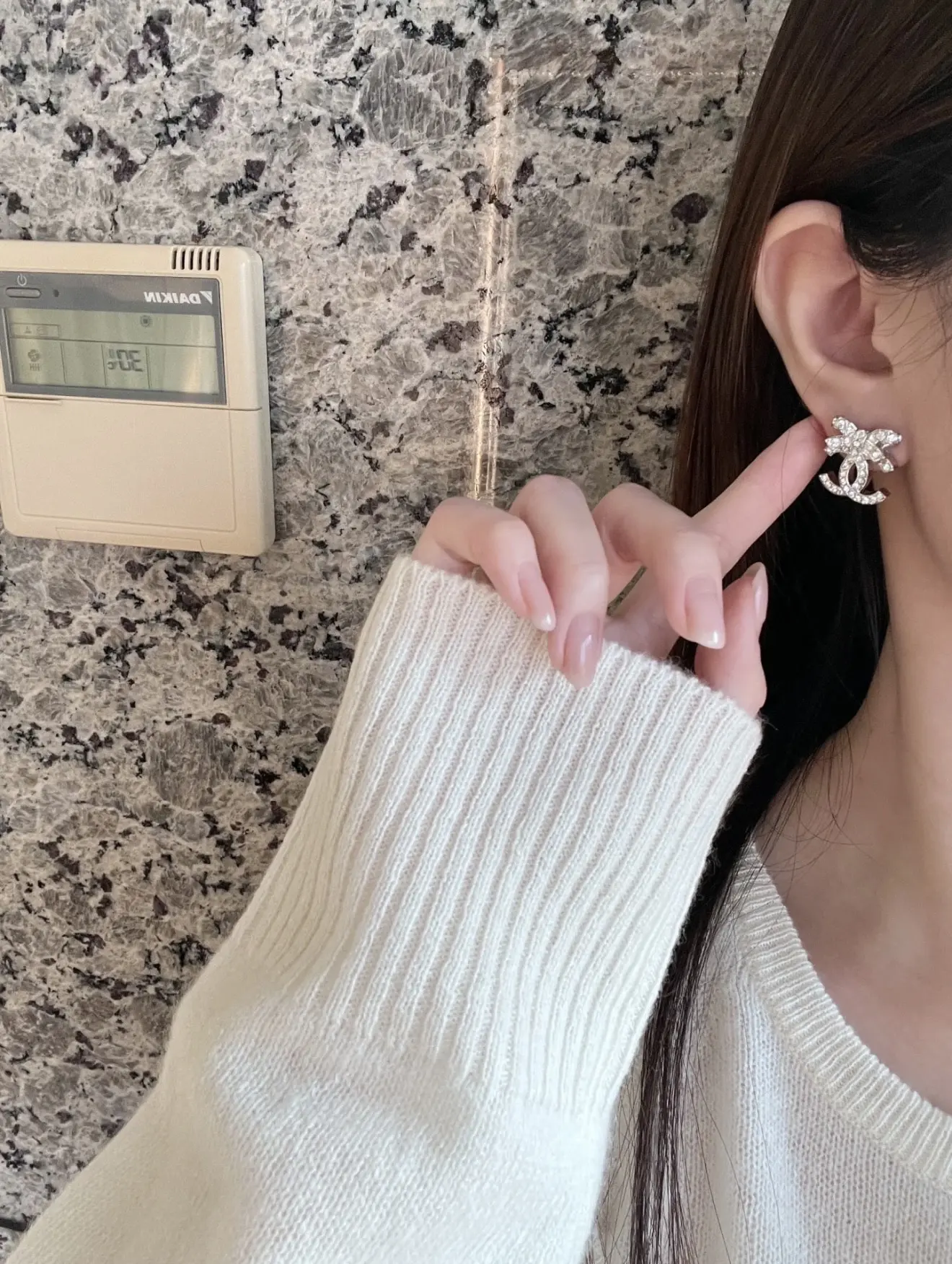 Crystal-Embellished Bow CC Stud Earrings D12017437 — view 8