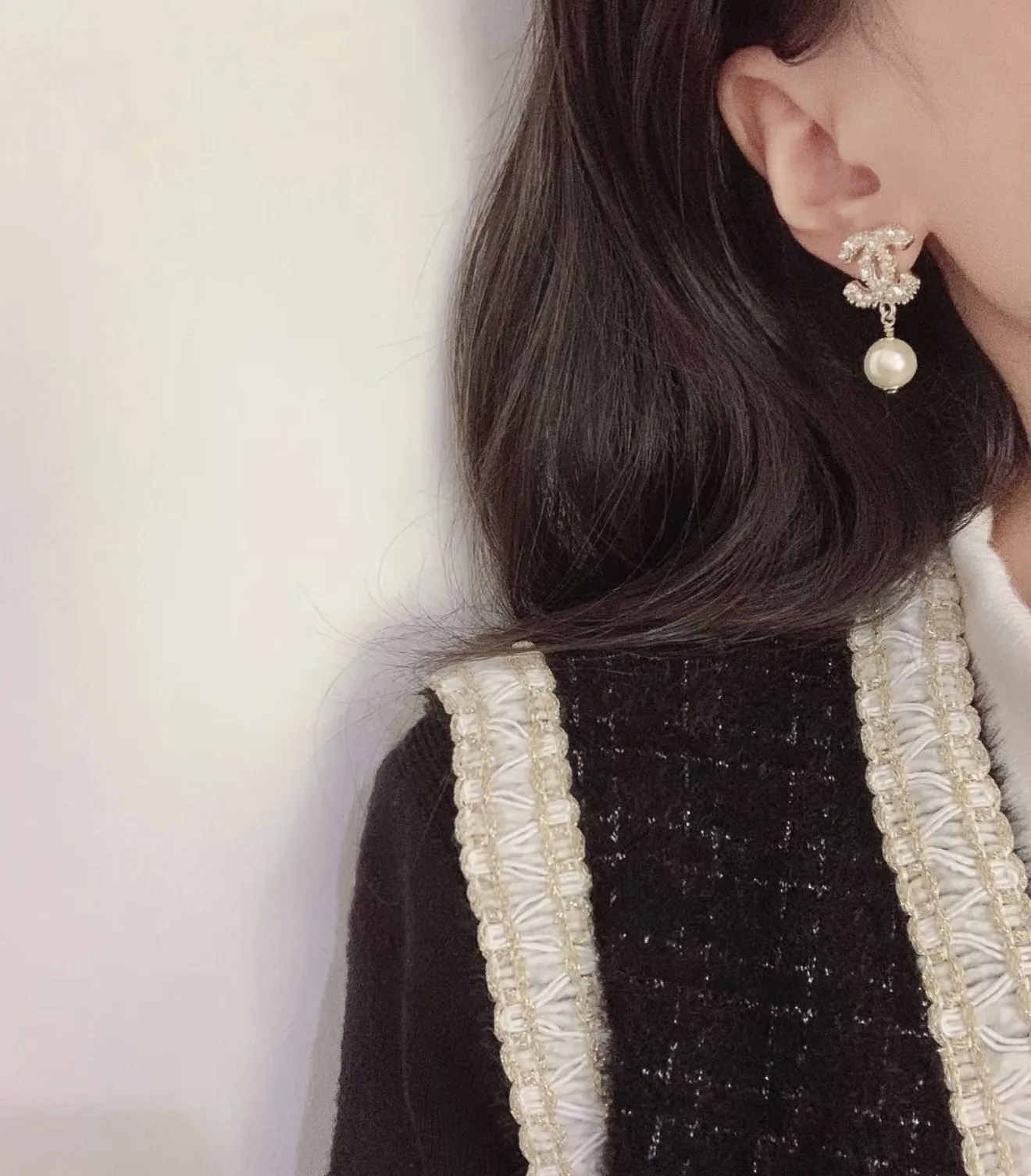 Double C Crystal and Faux Pearl Drop Earrings D14017085 — view 9