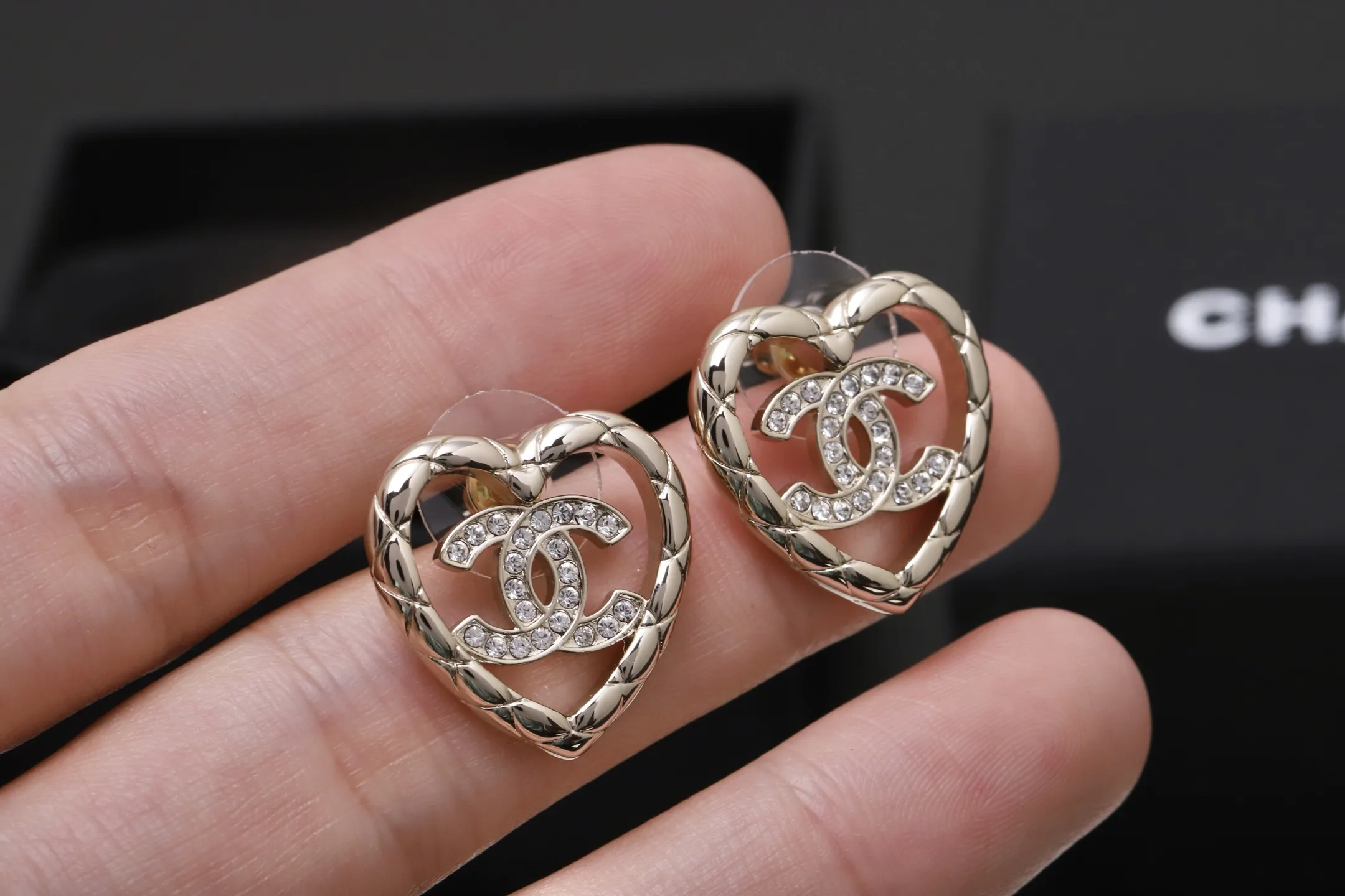 Crystal-Embellished Heart Stud Earrings D13517440 — view 5