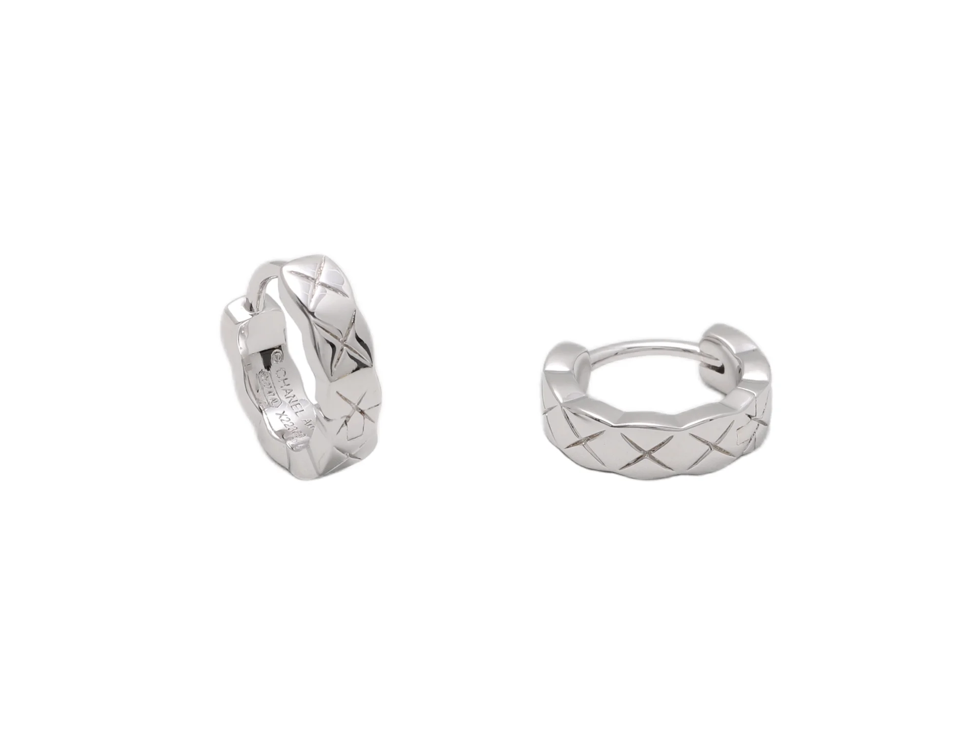 Coco Crush Quilted Hoop Earrings (Gold-Plated Brass) D14517025