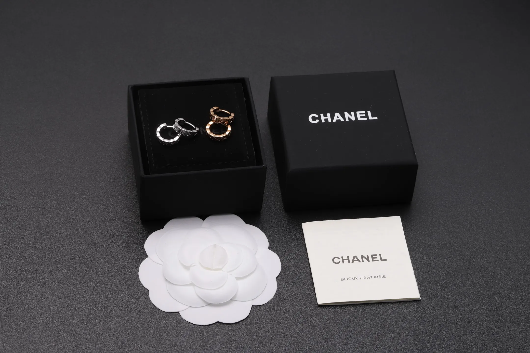 Coco Crush Quilted Hoop Earrings (Gold-Plated Brass) D14517025 — view 2