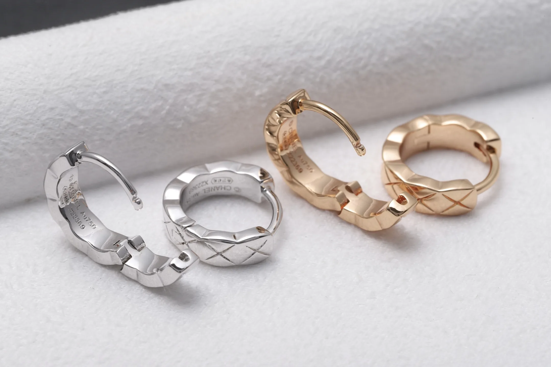 Coco Crush Quilted Hoop Earrings (Gold-Plated Brass) D14517025 — view 6