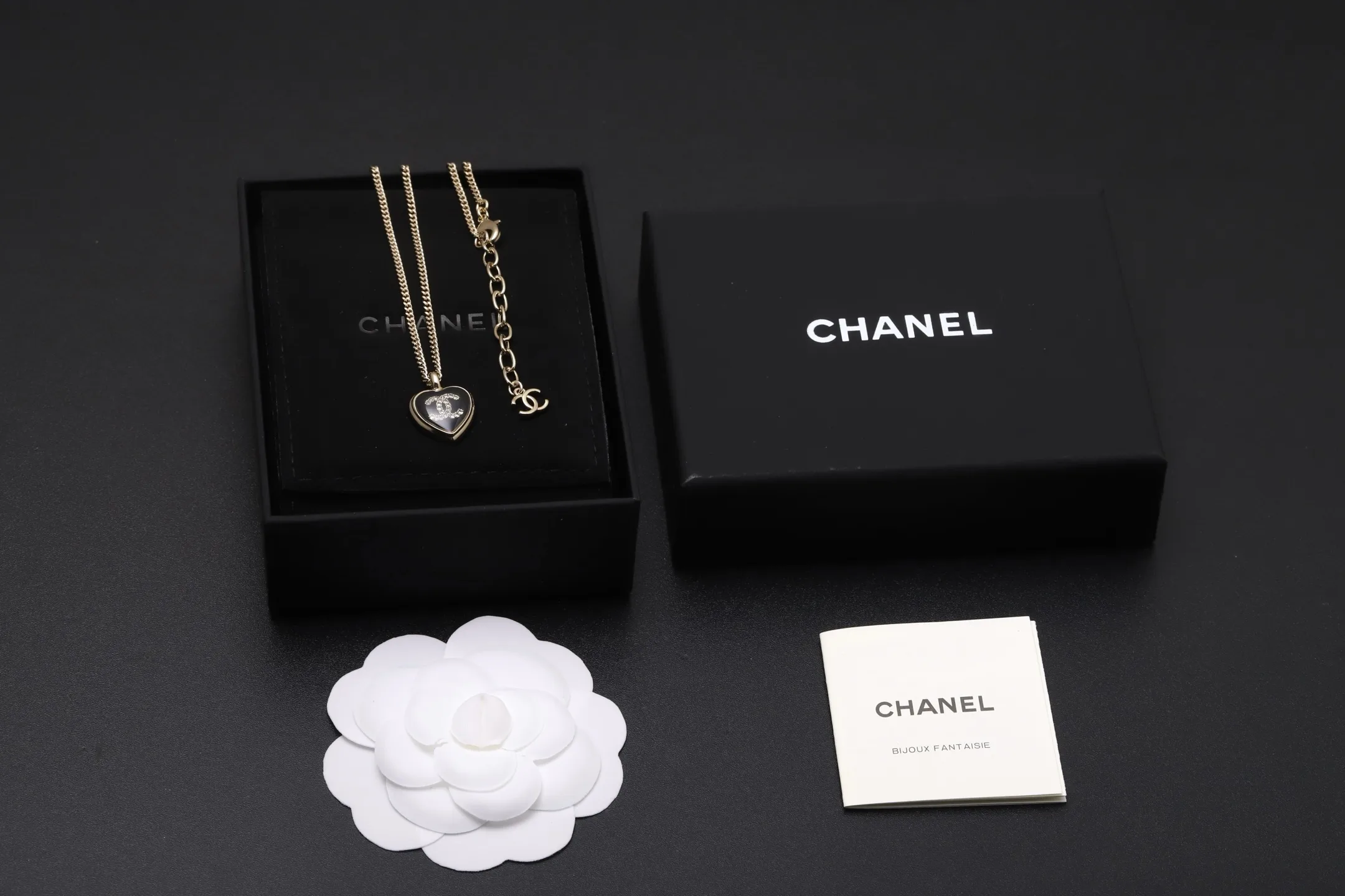 Heart Obsidian Pendant Necklace D12517303 — view 2