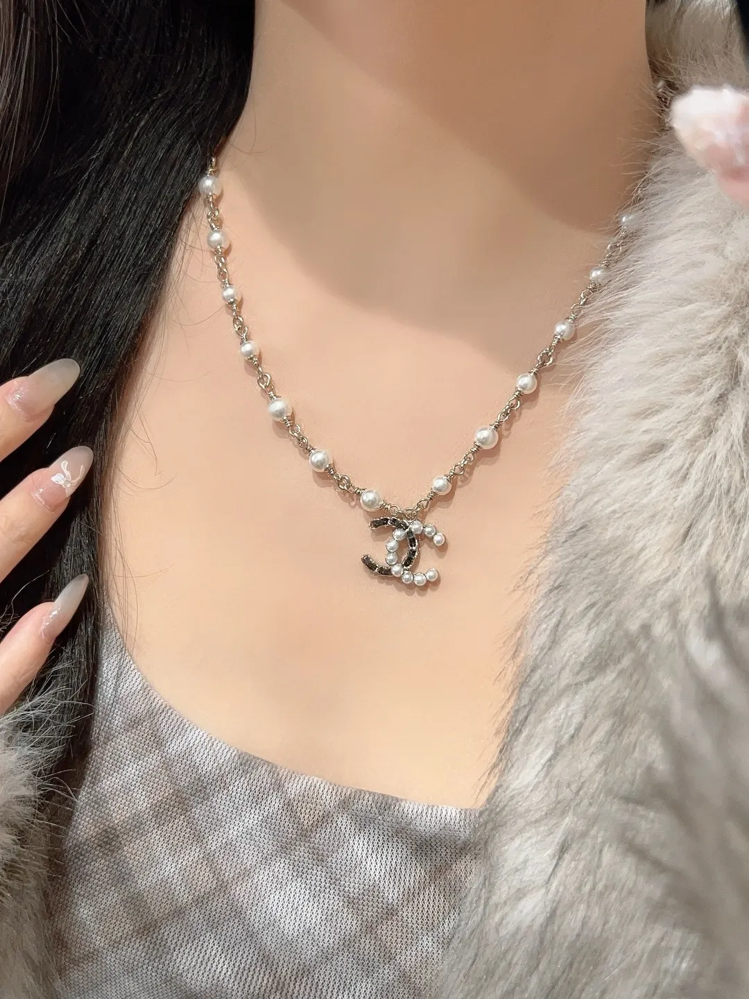 Double C Faux Pearl and Leather Chain Necklace D16016659 — view 8
