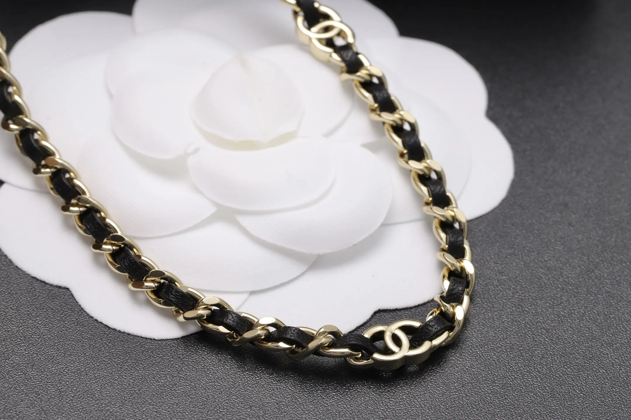 Leather-Intertwined CC Choker Necklace D14517023 — view 3