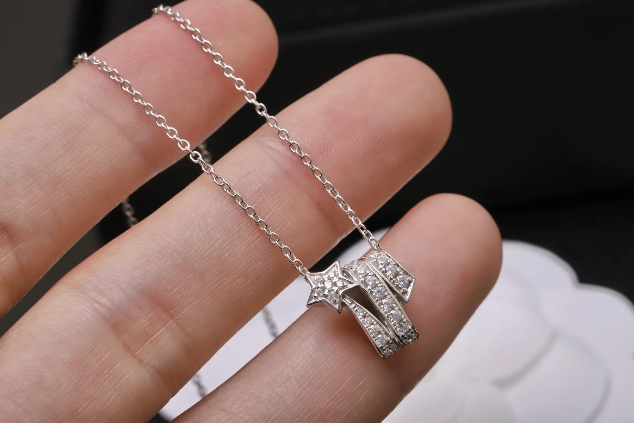 Comète Shooting Star Pendant Necklace (Sterling Silver) D18517301 — view 5