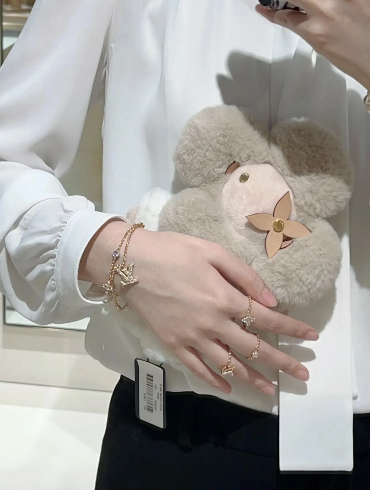 LV Iconic Double Layer Crystal Bracelet D16517449 — view 8