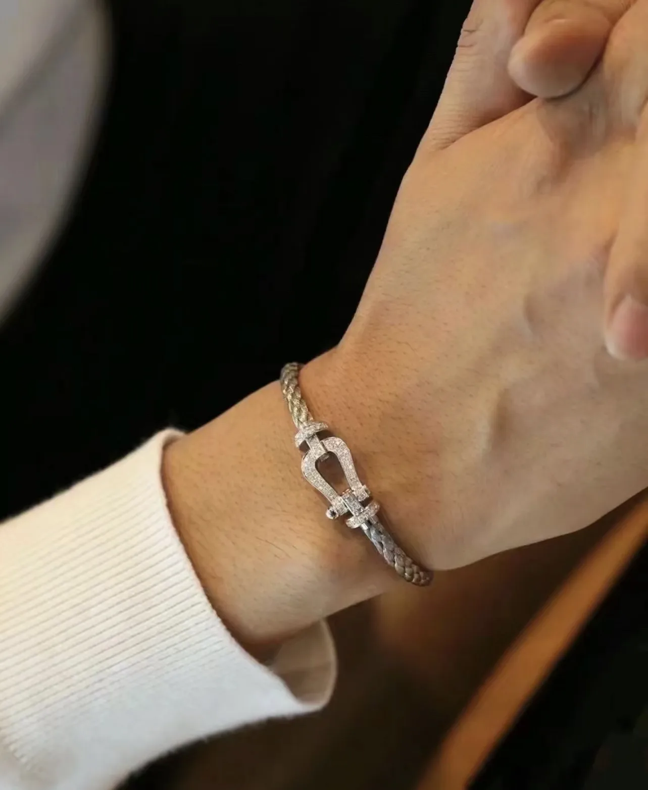 Force 10 Large Horseshoe Cable Bracelet D26017730 — view 8