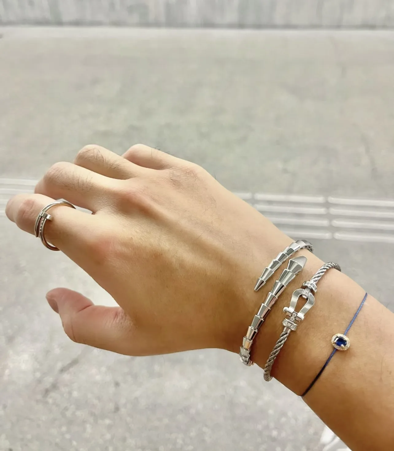 Force 10 Style Horseshoe Cable Bracelet D24017728 — view 7