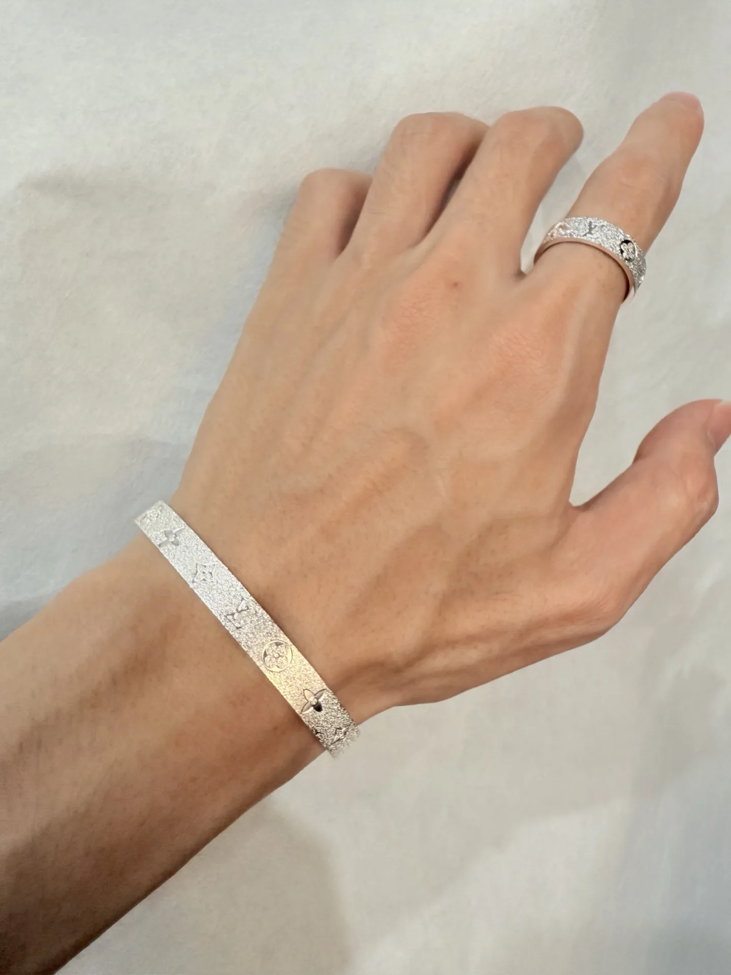 Monogram Frosted Bangle (Titanium Steel) D10016567 — view 11