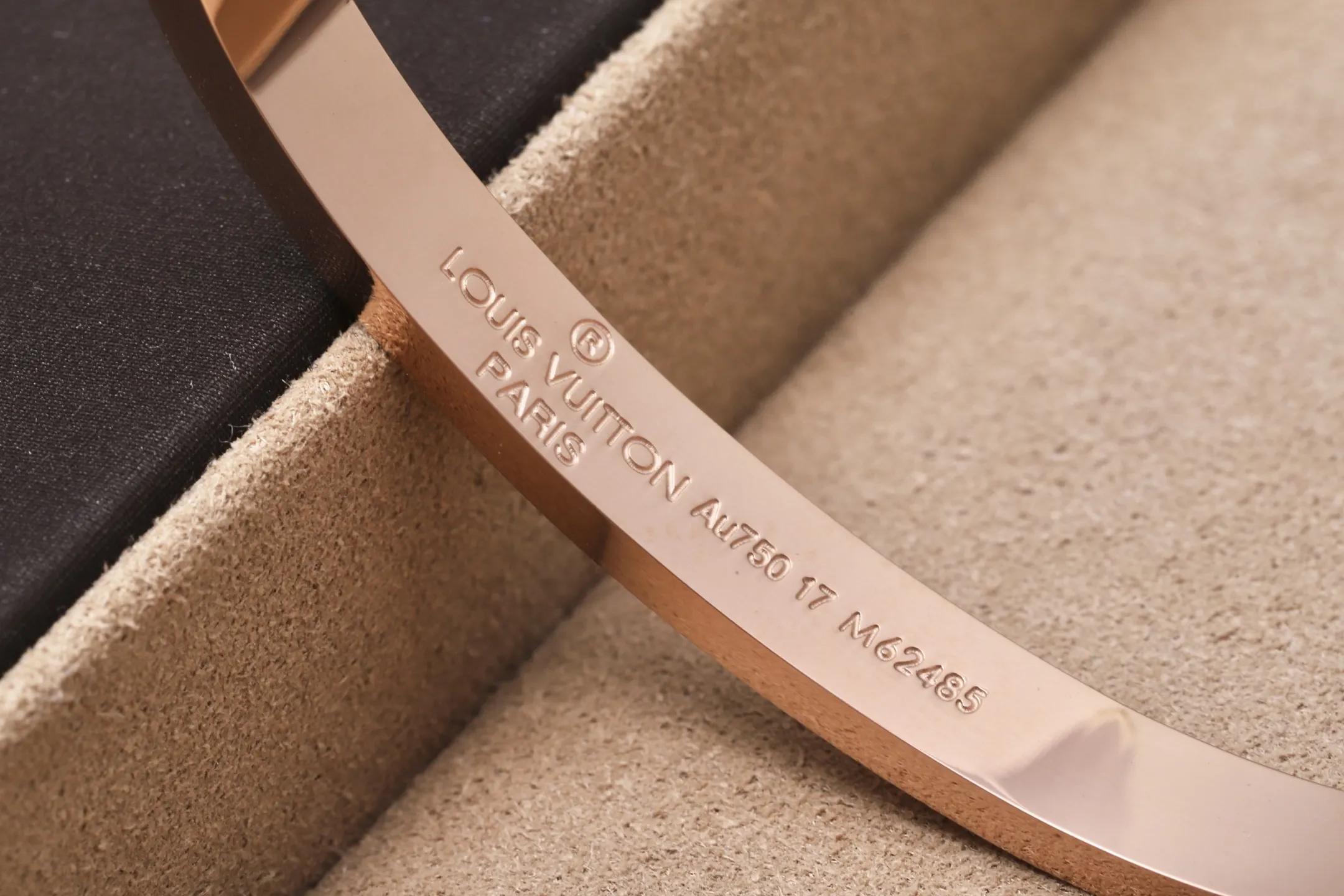 Monogram Frosted Bangle (Titanium Steel) D10016566 — view 8