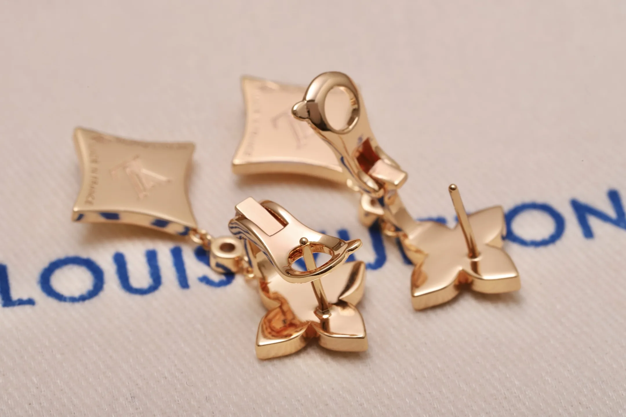 Star Blossom Monogram Flower Drop Earrings D28017265 — view 6