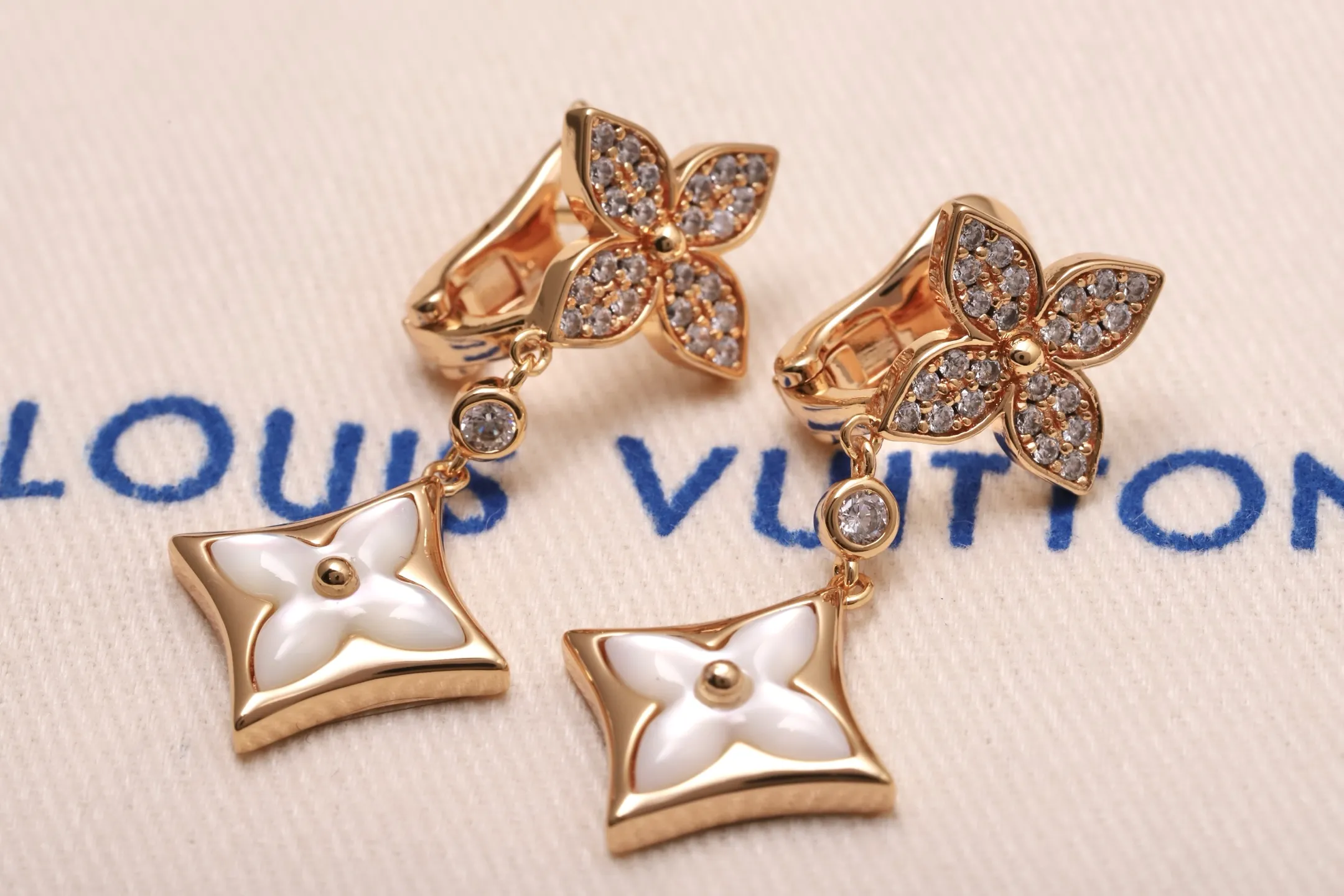 Star Blossom Monogram Flower Drop Earrings D28017265 — view 7