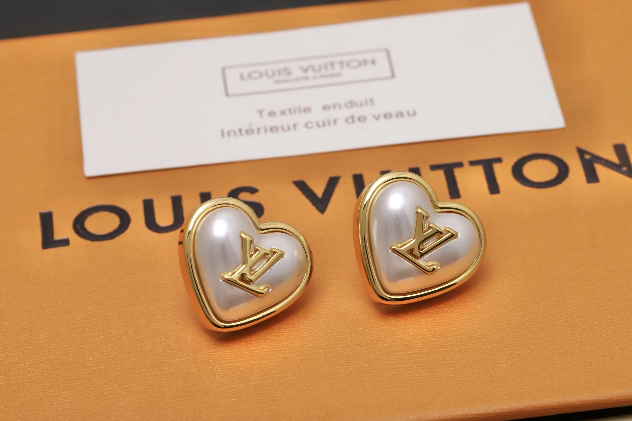 Heart Padlock Monogram Stud Earrings D12517501 — view 3