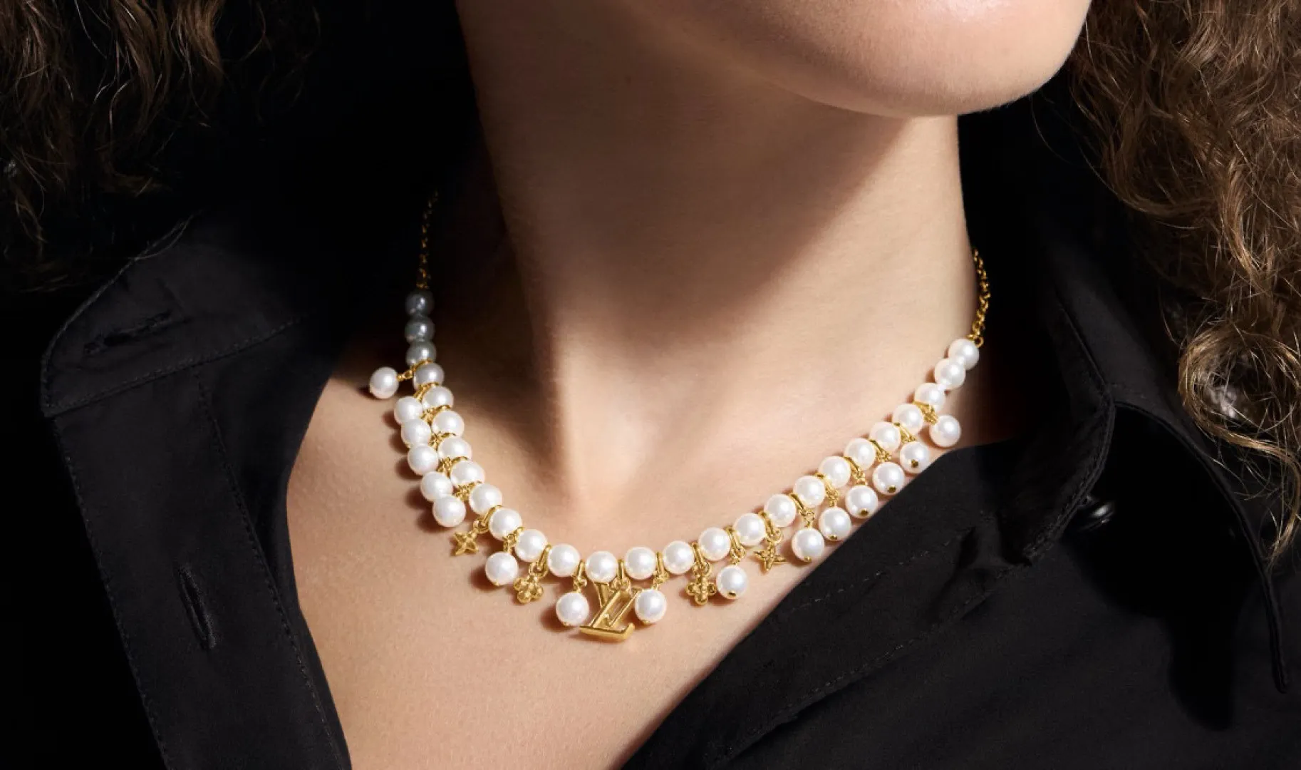 Monogram Flower Pearl Fringe Necklace D21017367 — view 9