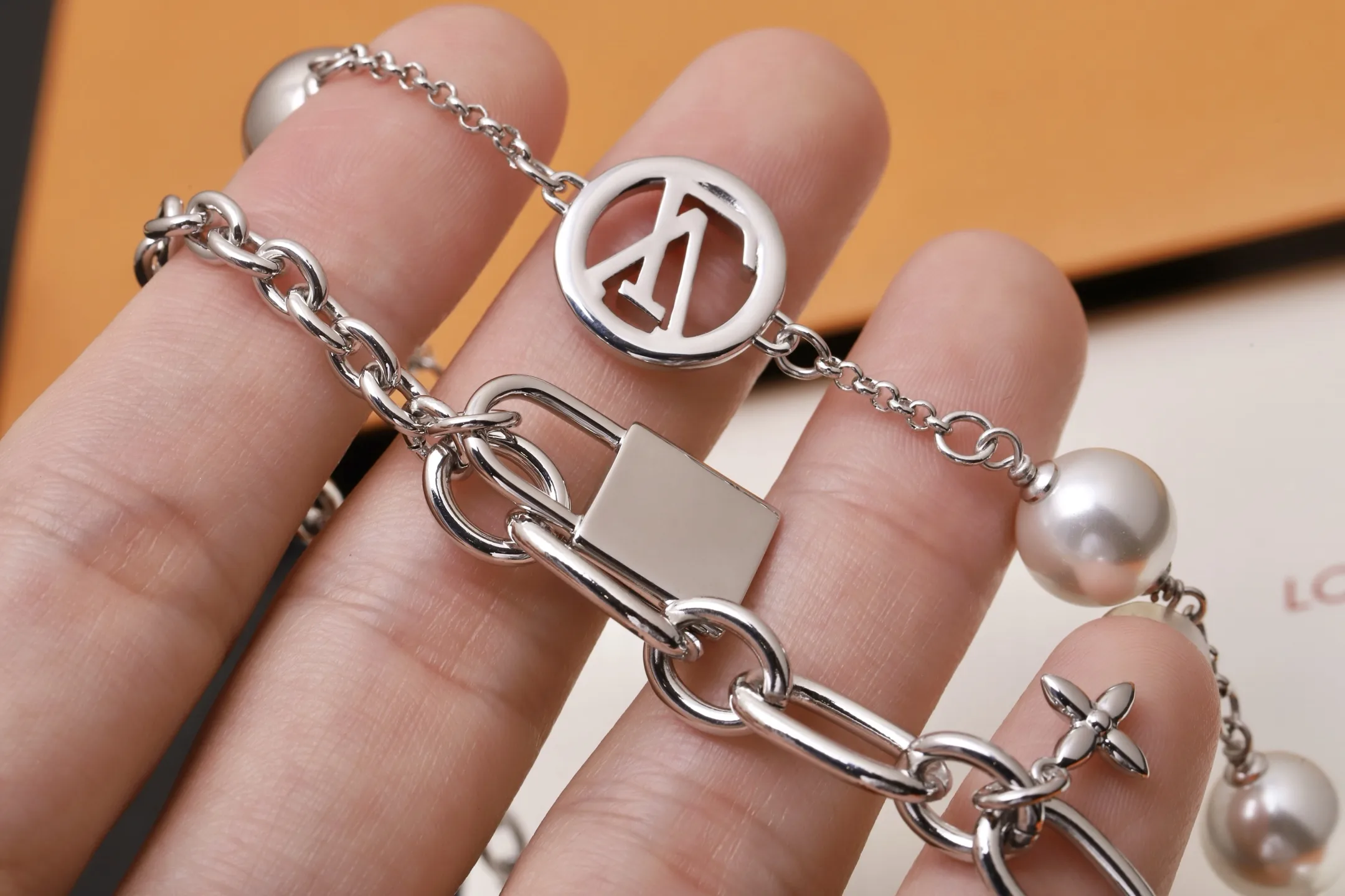 Mix Chains Monogram Charm Bracelet D15517514 — view 5