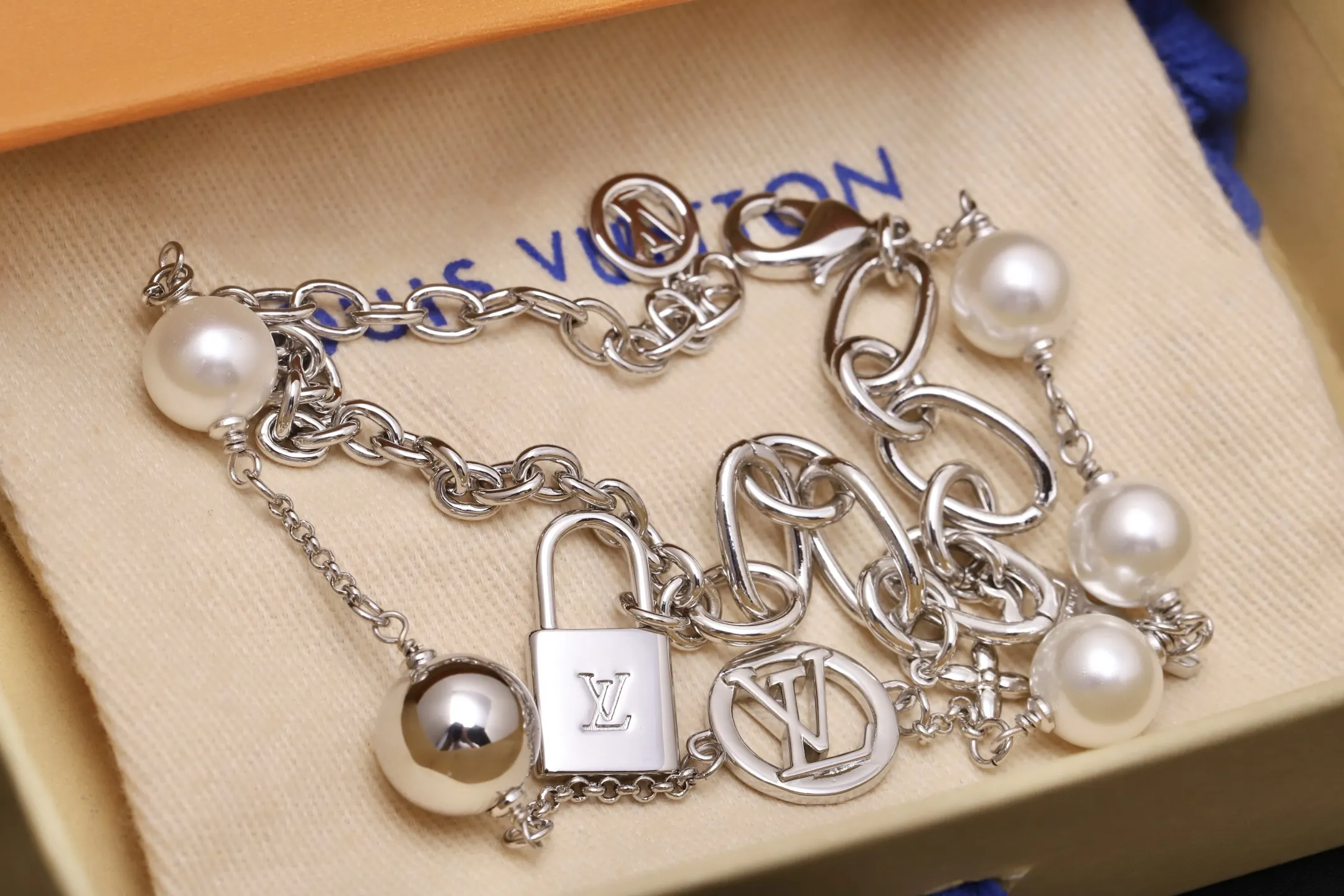 Mix Chains Monogram Charm Bracelet D15517514 — view 7