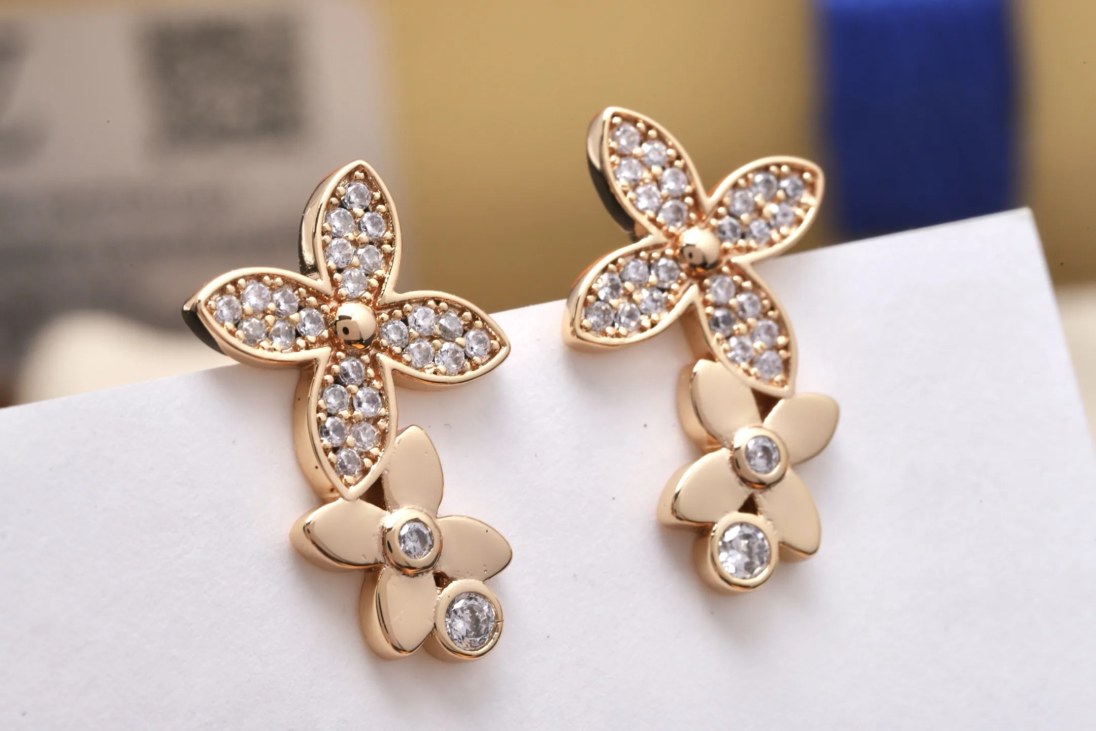 Monogram Flower Crystal Stud Earrings D11016805 — view 4
