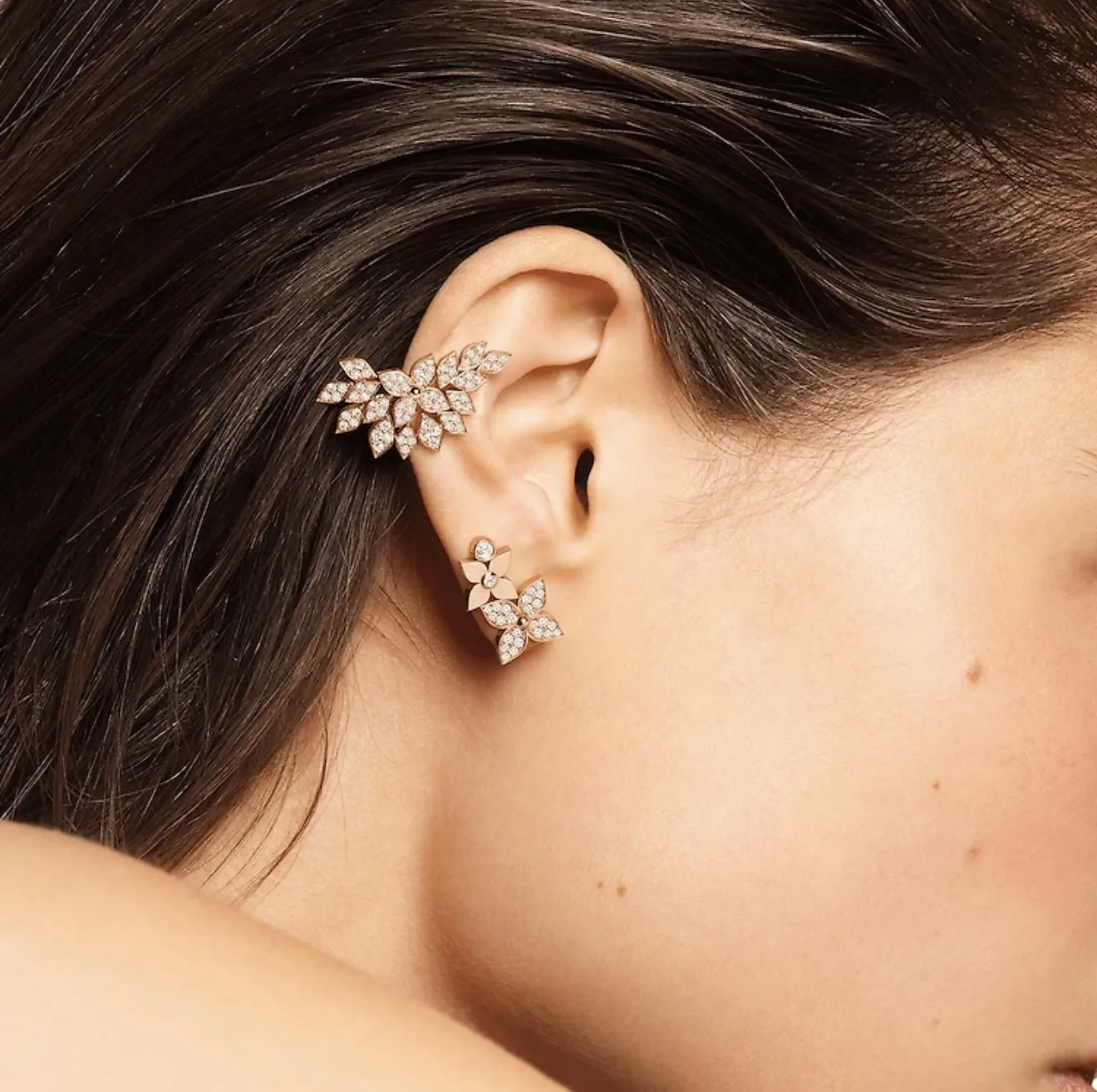 Monogram Flower Crystal Stud Earrings D11016805 — view 7
