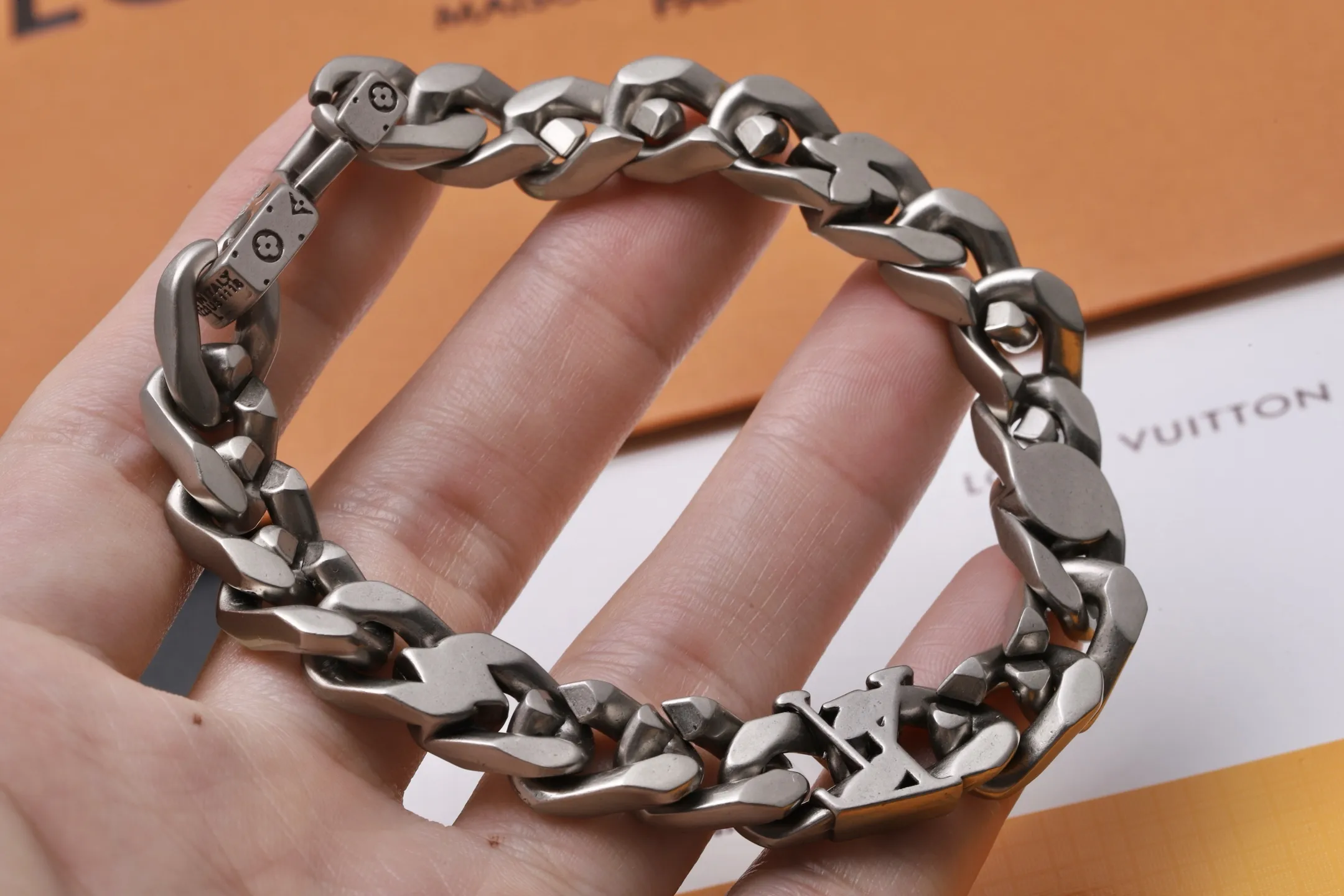 Monogram Chain Links Bracelet (Titanium Steel) D11516777 — view 5
