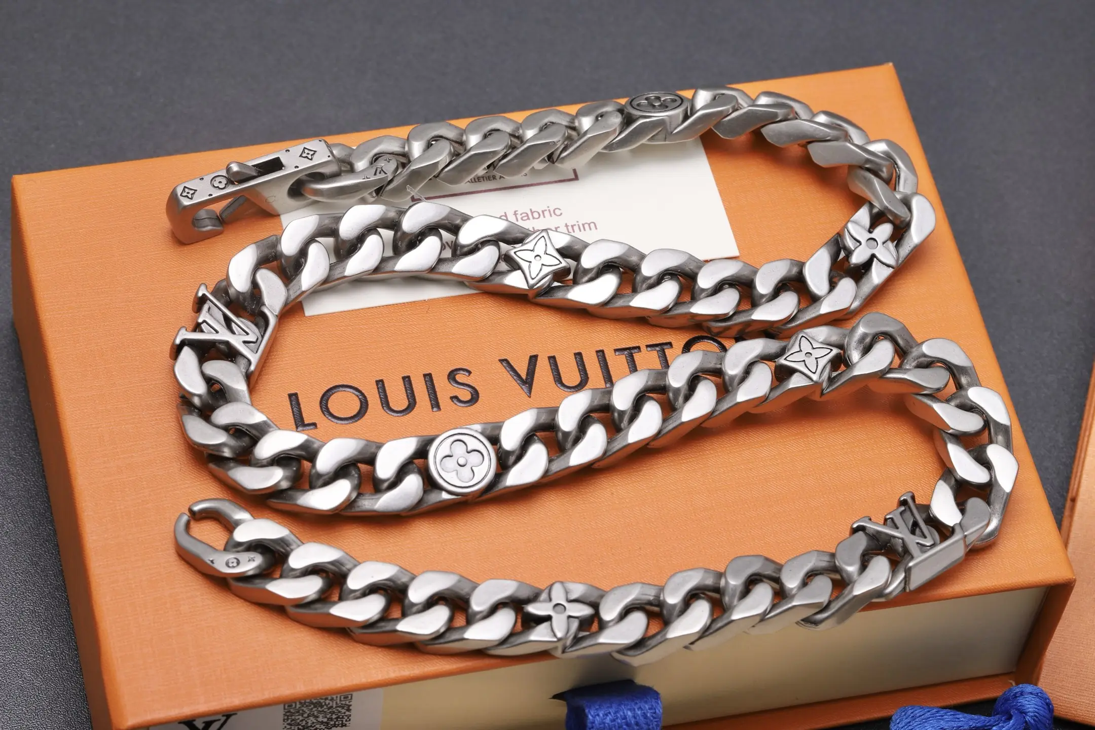 Monogram Engraved Cuban Link Necklace (Titanium Steel) D16016776 — view 4