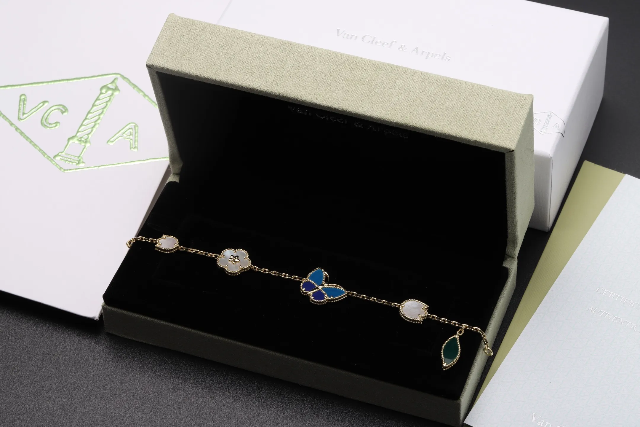 Lucky Spring Butterfly Bracelet (Gold-Plated Brass) D19517026 — view 2