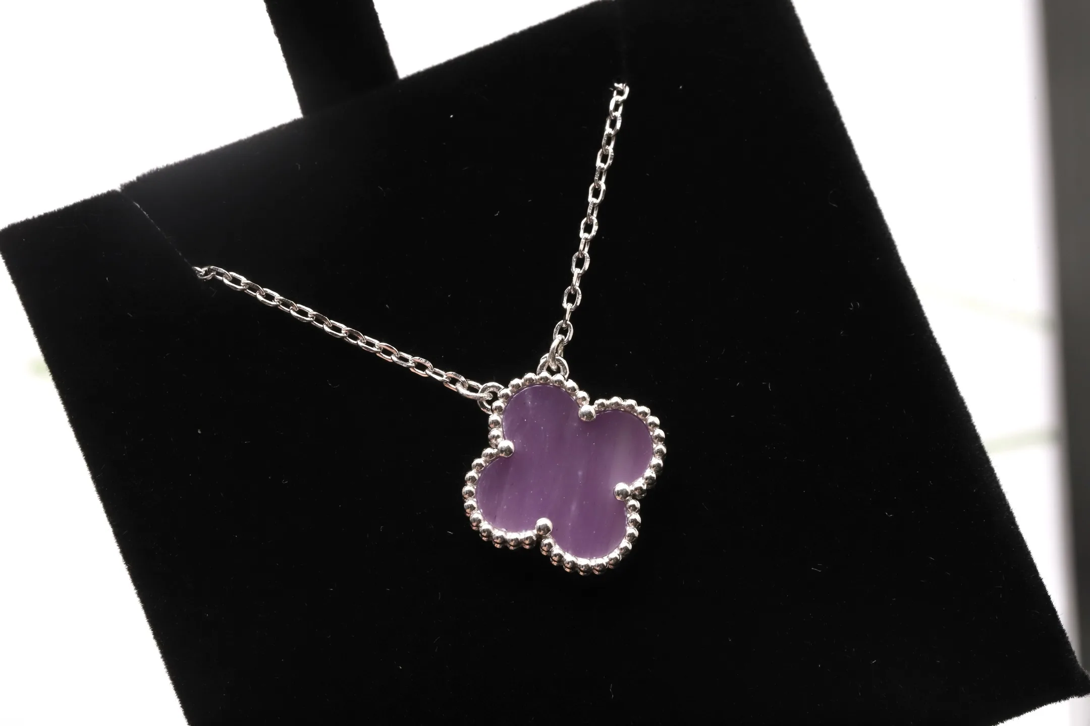 Alhambra Vintage Pendant Necklace (Sterling Silver) D12517488 — view 2